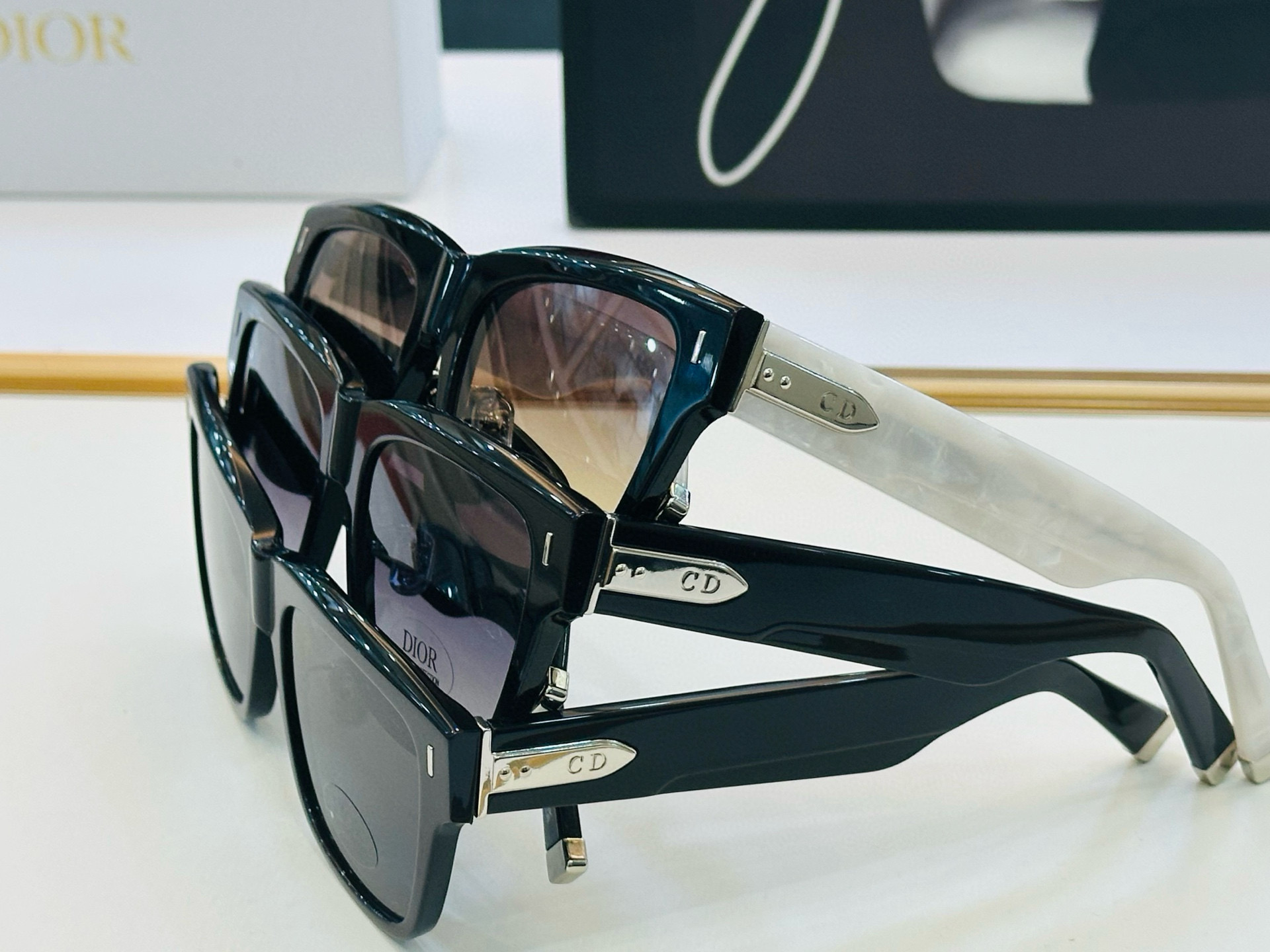 🔻🔻🔻DIO* 迪家 N1F Size：58口19-150春夏款墨镜 😎🔆 FD搭配镜腿精致 质量上佳