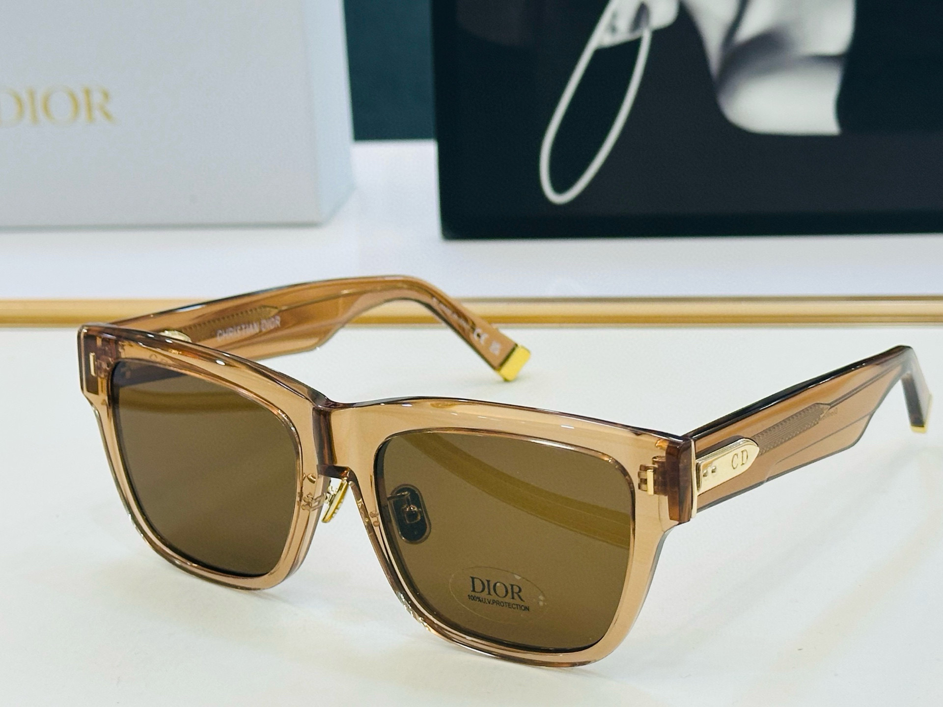 🔻🔻🔻DIO* 迪家 N1F Size：58口19-150春夏款墨镜 😎🔆 FD搭配镜腿精致 质量上佳