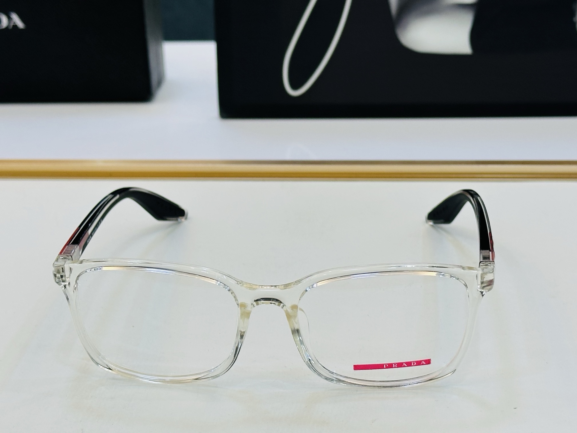 🔺PRAD*🔻普家 VPS07R Size：55口18-145 眼镜系列堪称精湛制作 彰显独特个 W 最