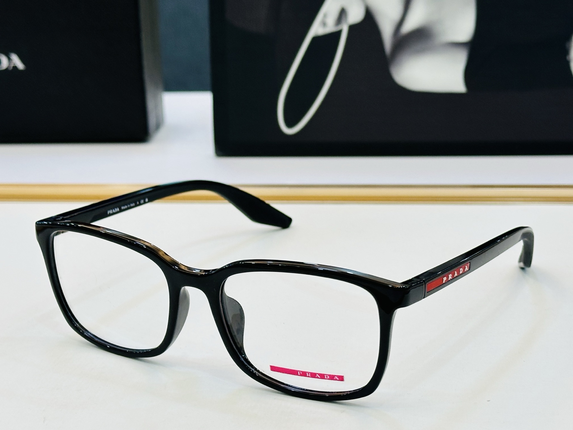 🔺PRAD*🔻普家 VPS07R Size：55口18-145 眼镜系列堪称精湛制作 彰显独特个 W 最