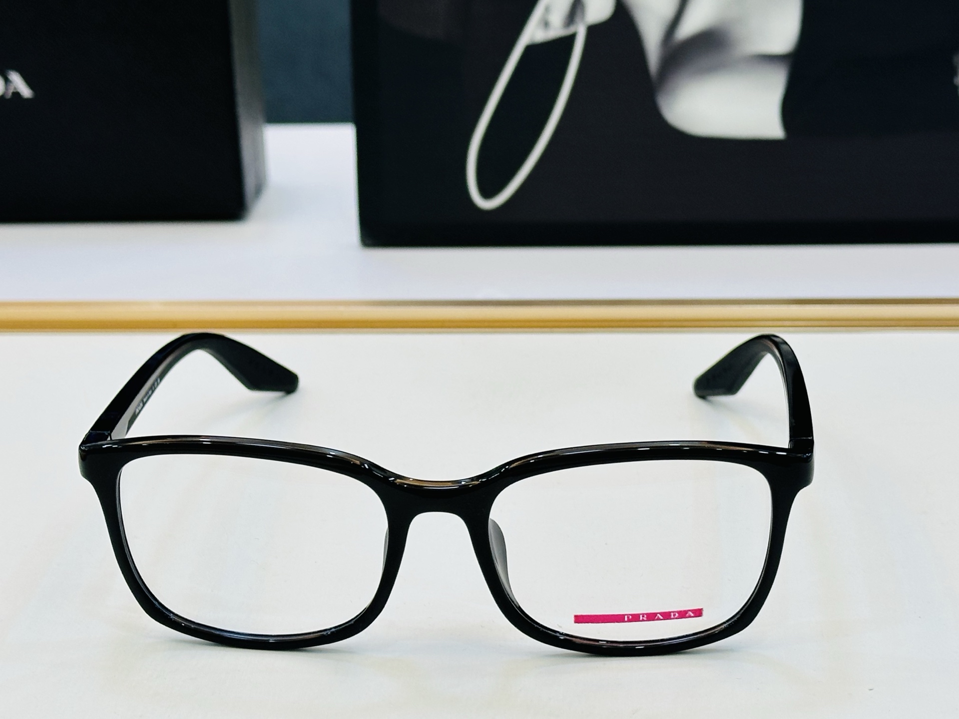 🔺PRAD*🔻普家 VPS07R Size：55口18-145 眼镜系列堪称精湛制作 彰显独特个 W 最