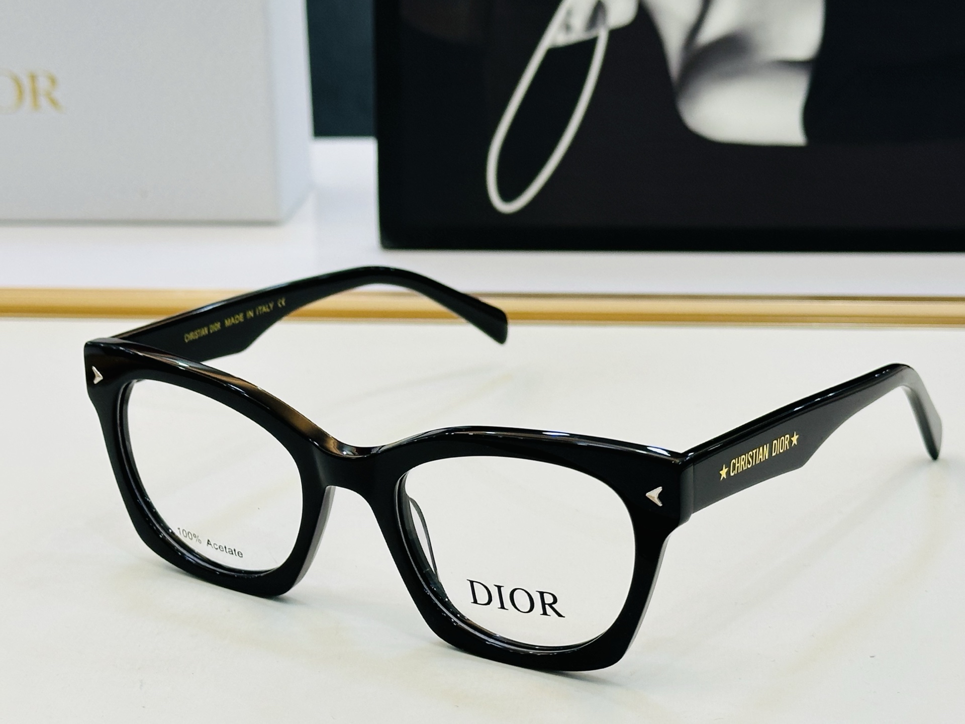 🔺PRAD*🔻普家 SPR QM5539 Size：53口17-145 眼镜系列堪称精湛制作 彰显独特个