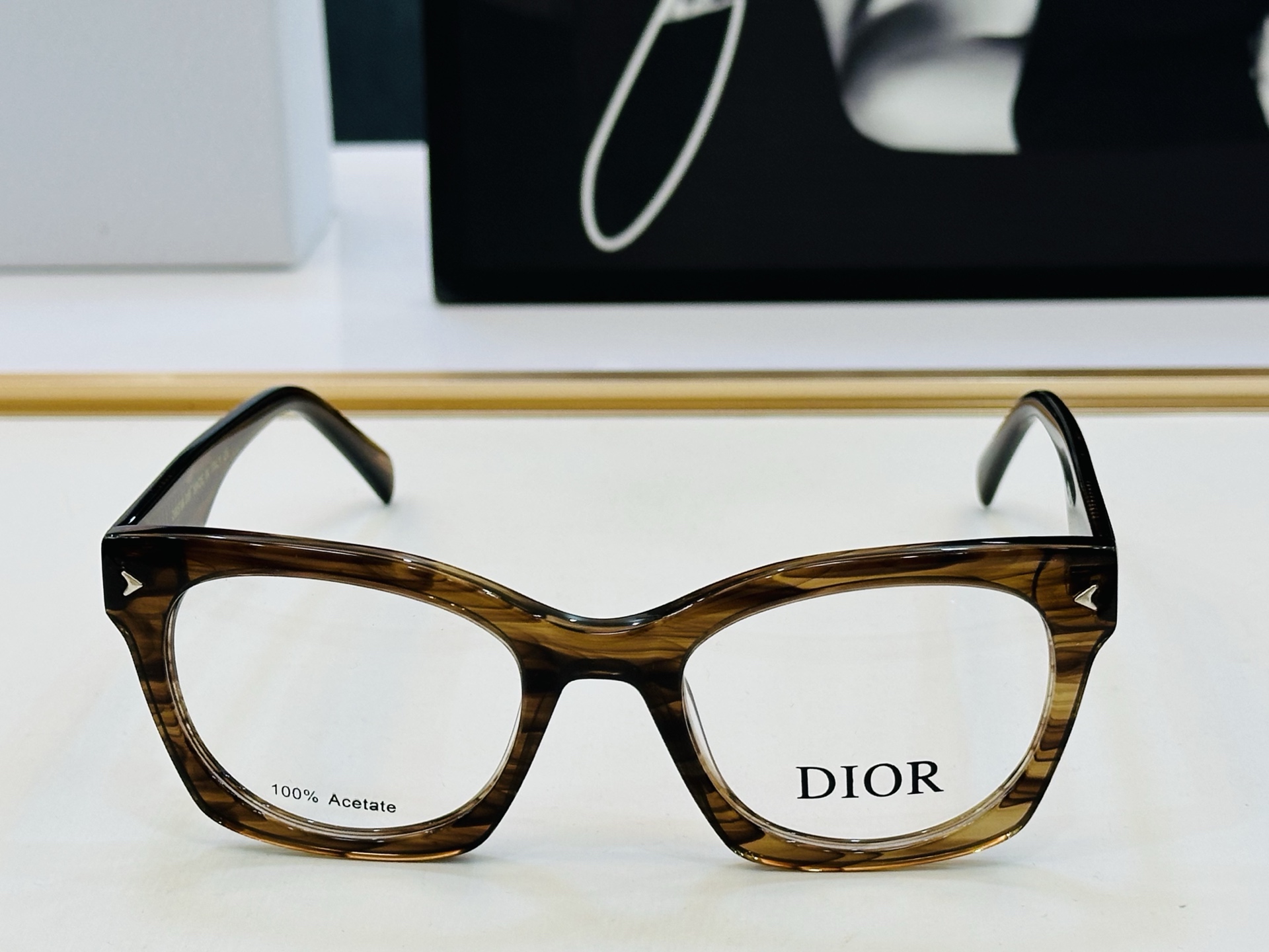 🔺PRAD*🔻普家 SPR QM5539 Size：53口17-145 眼镜系列堪称精湛制作 彰显独特个