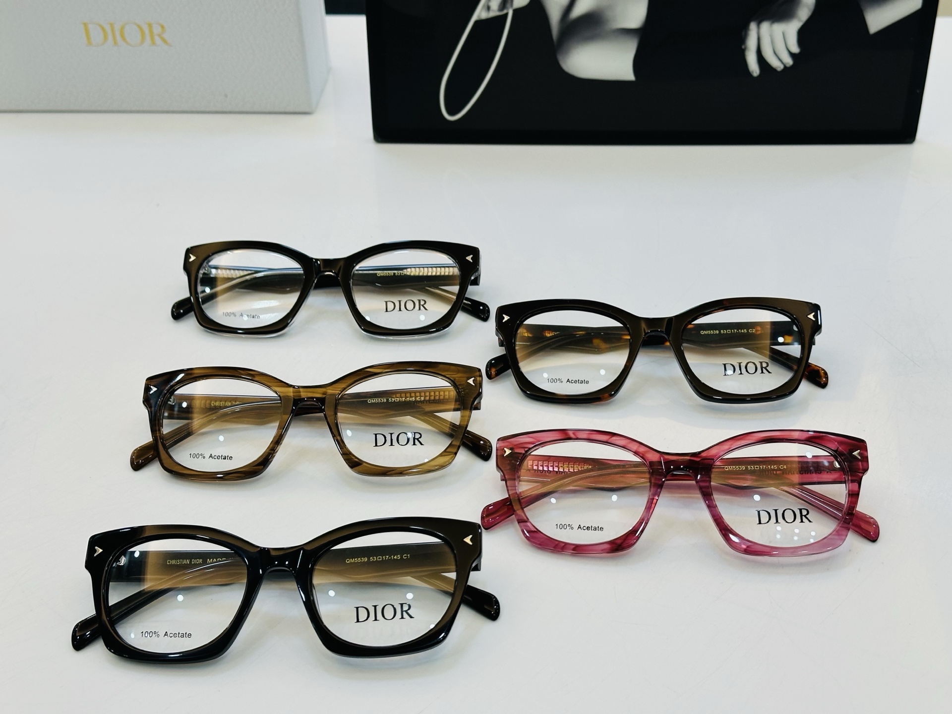 🔺PRAD*🔻普家 SPR QM5539 Size：53口17-145 眼镜系列堪称精湛制作 彰显独特个