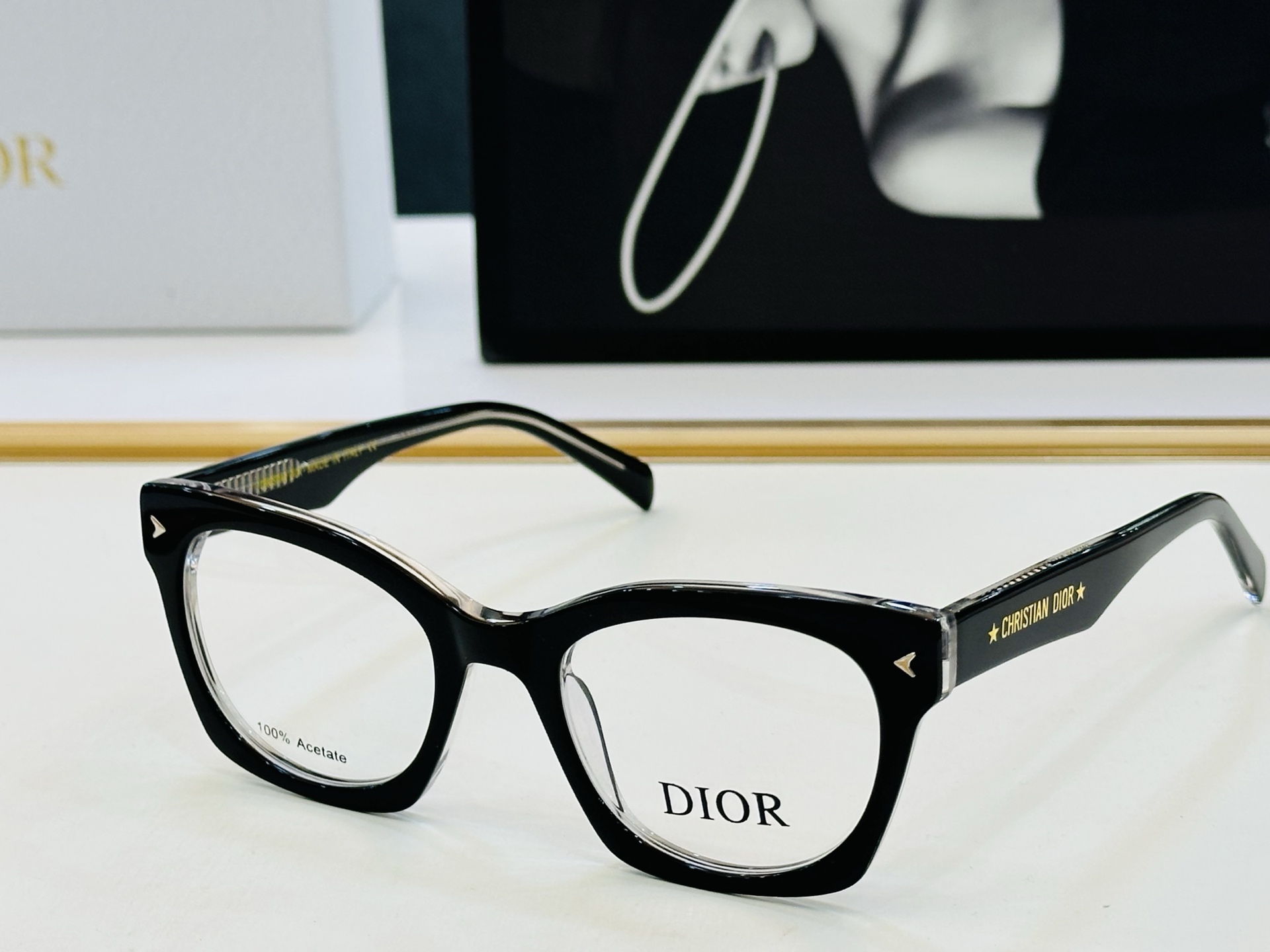 🔺PRAD*🔻普家 SPR QM5539 Size：53口17-145 眼镜系列堪称精湛制作 彰显独特个