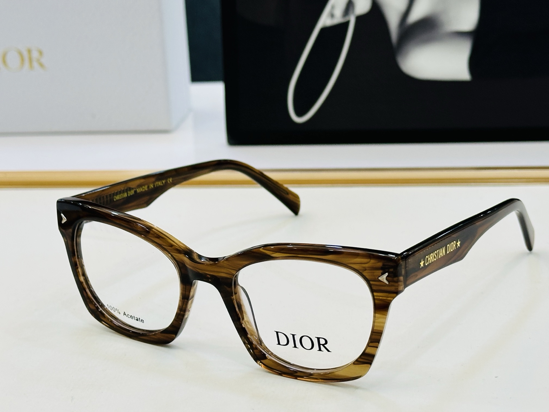 🔺PRAD*🔻普家 SPR QM5539 Size：53口17-145 眼镜系列堪称精湛制作 彰显独特个