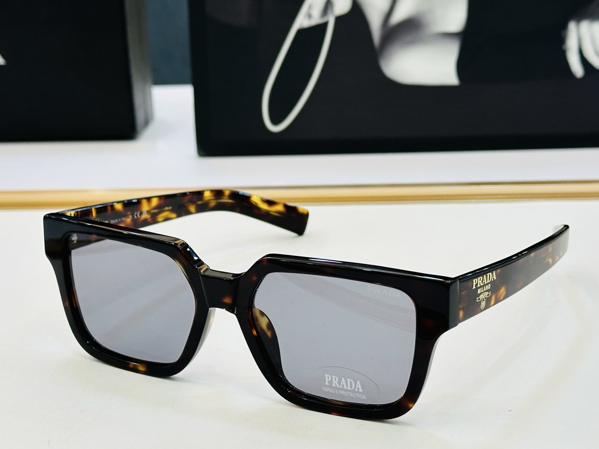 🔺PRAD*🔻普家 SPR03Z Size：54口19-140眼镜系列堪称精湛制作 彰显独特个 B最新推