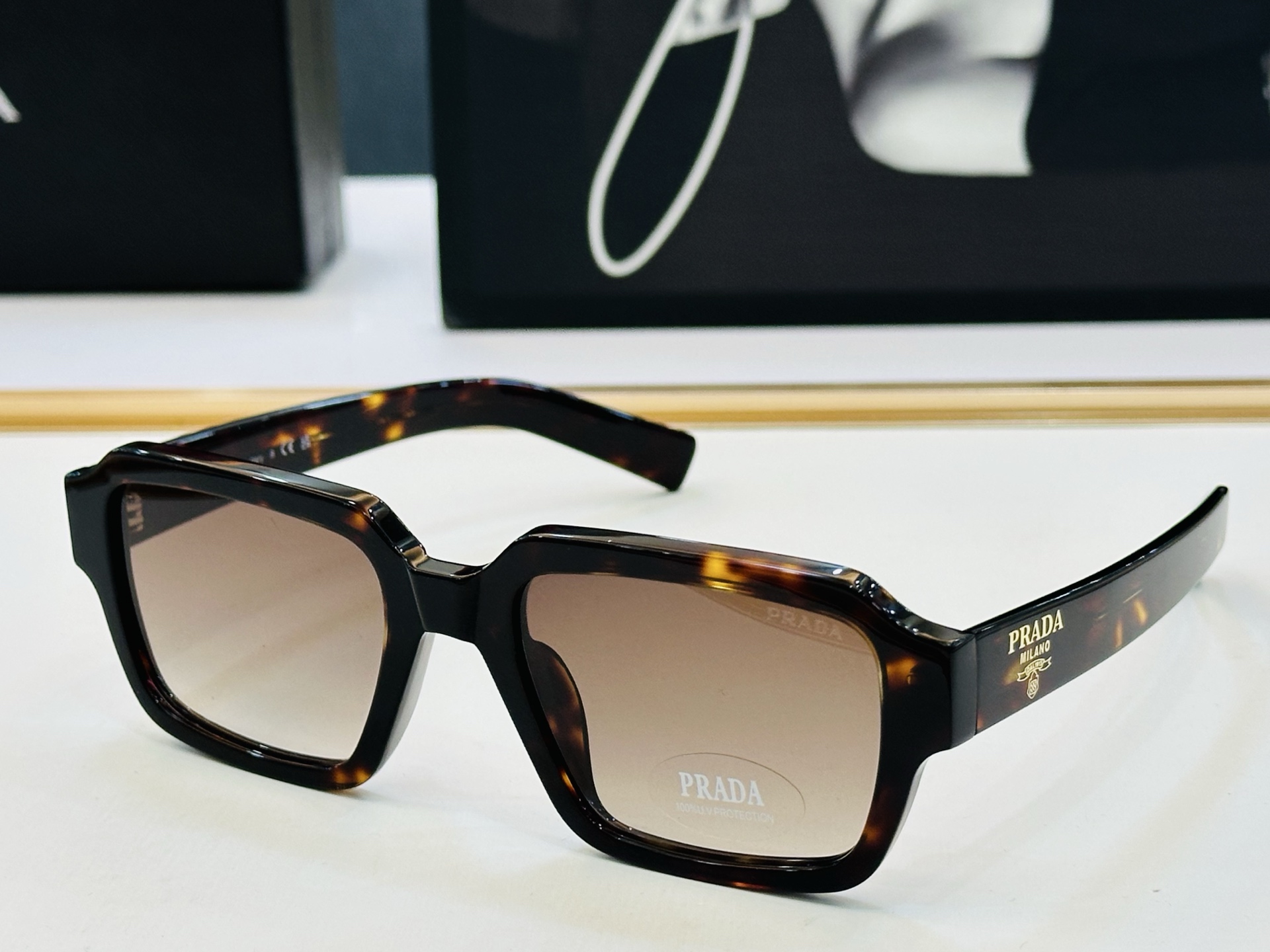 🔺PRAD*🔻普家 SPR02Z Size：54口19-140眼镜系列堪称精湛制作 彰显独特个 B最新推