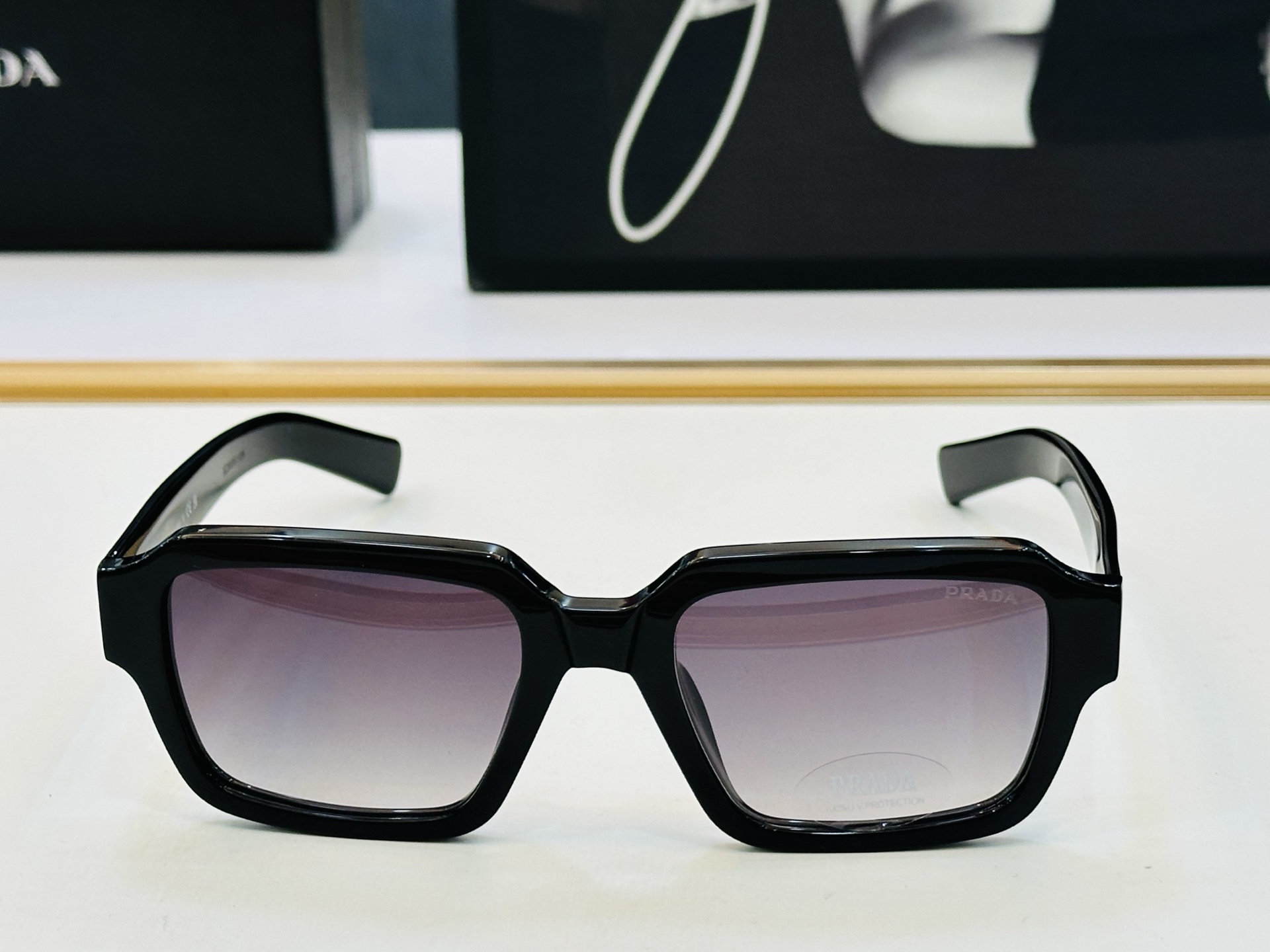 🔺PRAD*🔻普家 SPR02Z Size：54口19-140眼镜系列堪称精湛制作 彰显独特个 B最新推