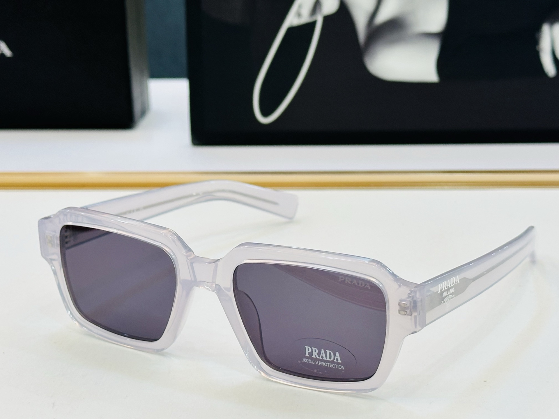 🔺PRAD*🔻普家 SPR02Z Size：54口19-140眼镜系列堪称精湛制作 彰显独特个 B最新推