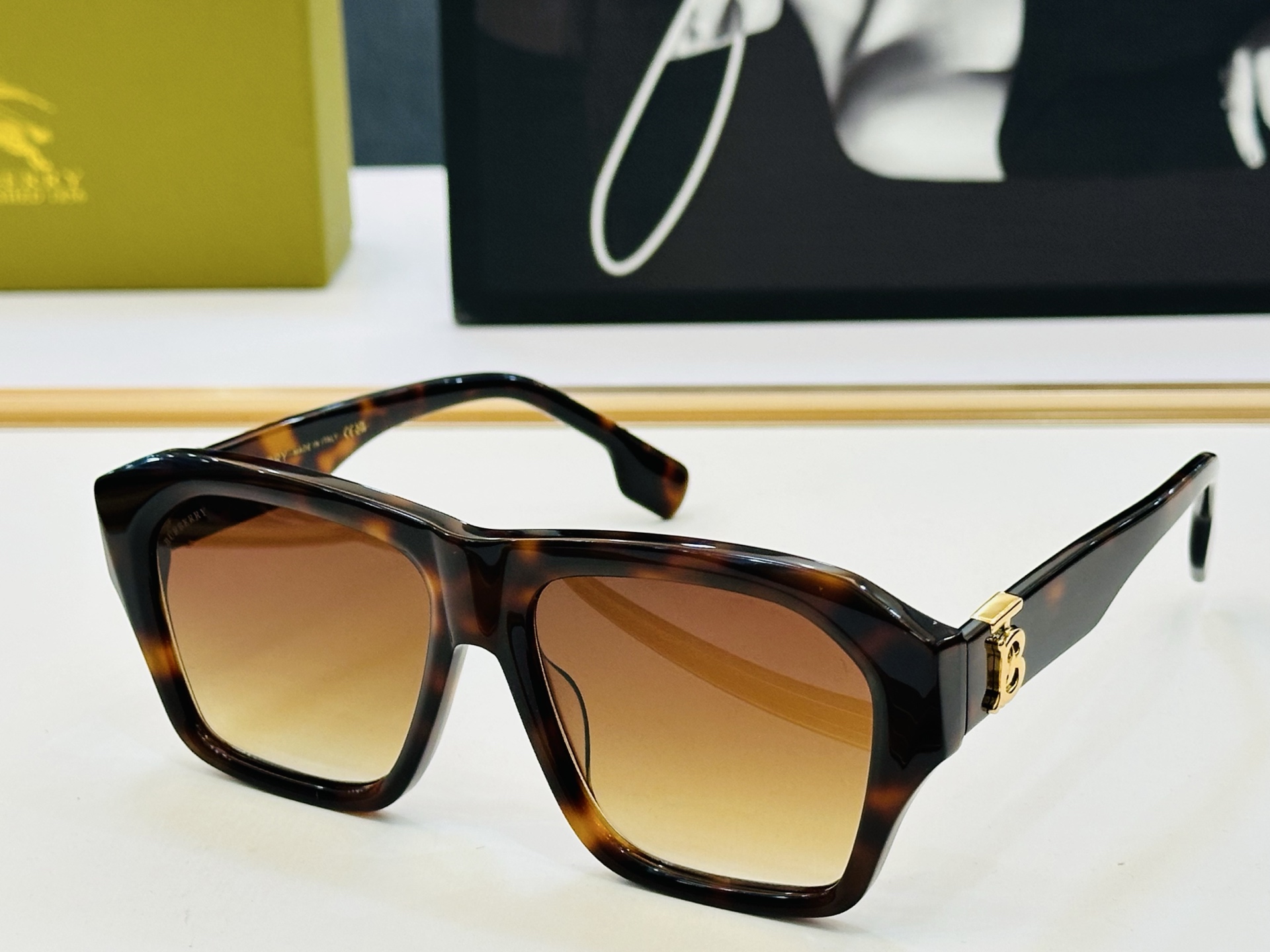 高品质✨BURBERR*✨ 巴家 BE6005 Size：56口16-145 女款太阳眼镜[得意]🌲🌲 