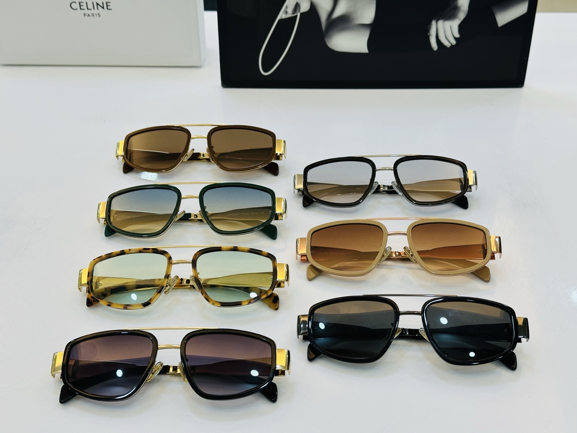 【CELINE】赛琳 CL40337F Size：53口20-145 一直热销的款式，欧美风 光泽度好 