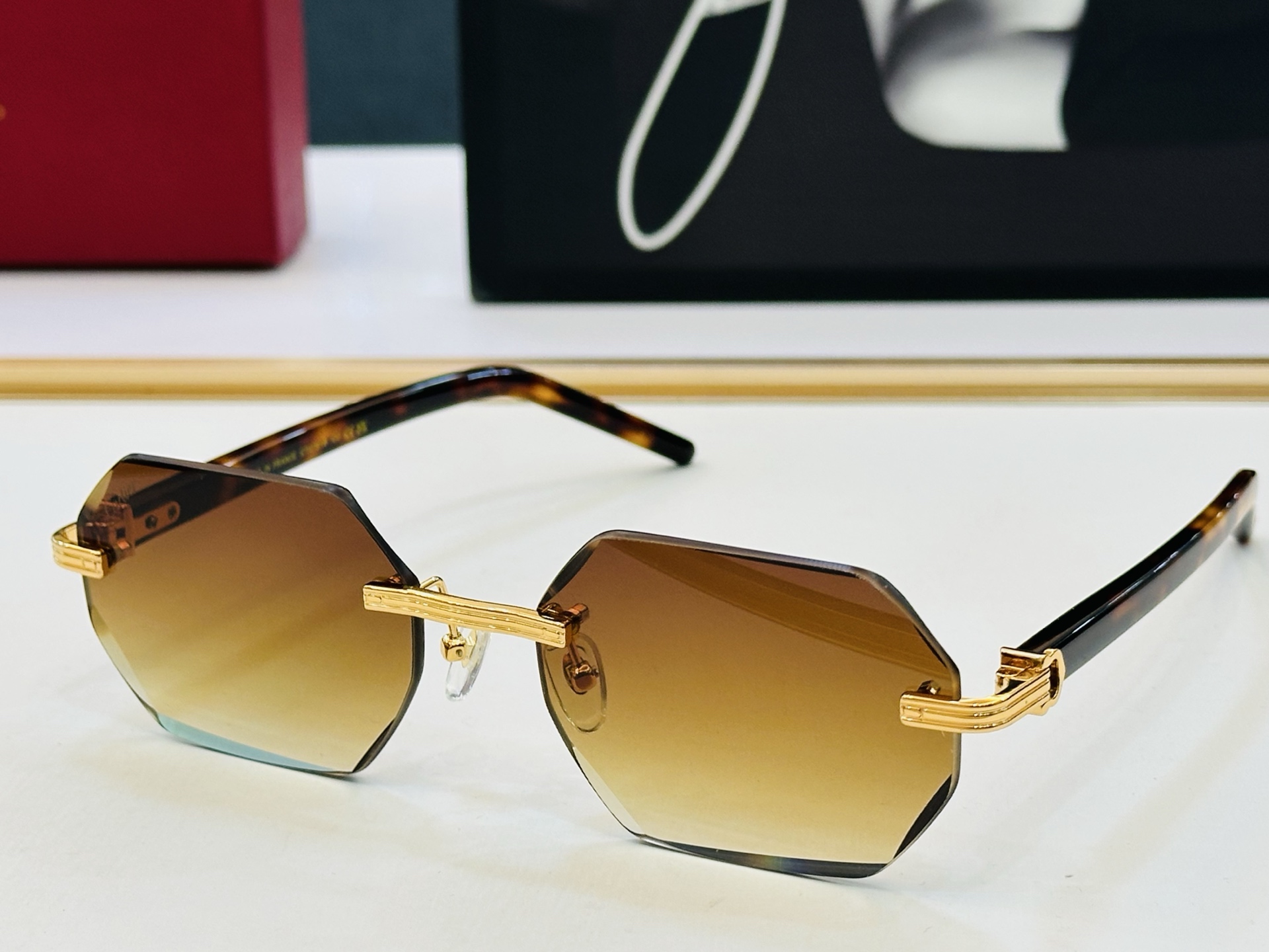 Cartie* 卡家 太阳镜 CT0781S Size：59口18-145 电镀工艺精湛气质十足！D男女