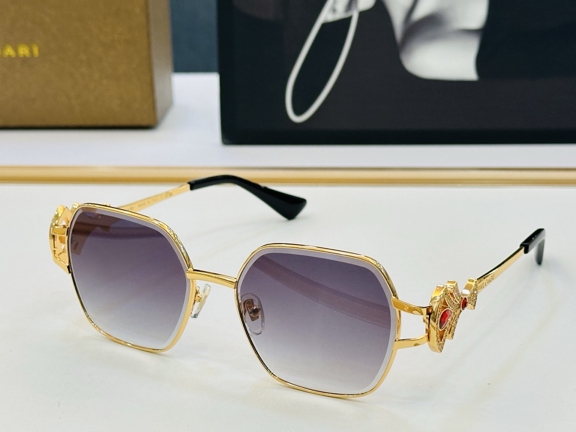 🆕款 官网同售 宝格家 BV1819LU 👍 Size ：56口17-145 绝对要买😎品质非常完美 D