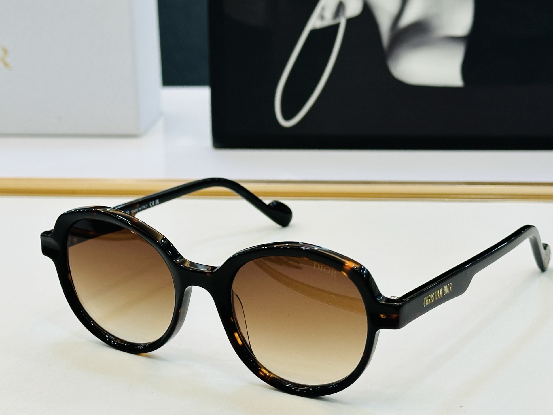 推荐 Dio* 迪家 S71 Size：53口19-145 时尚达人超爱💞 Z时尚百搭 太阳镜