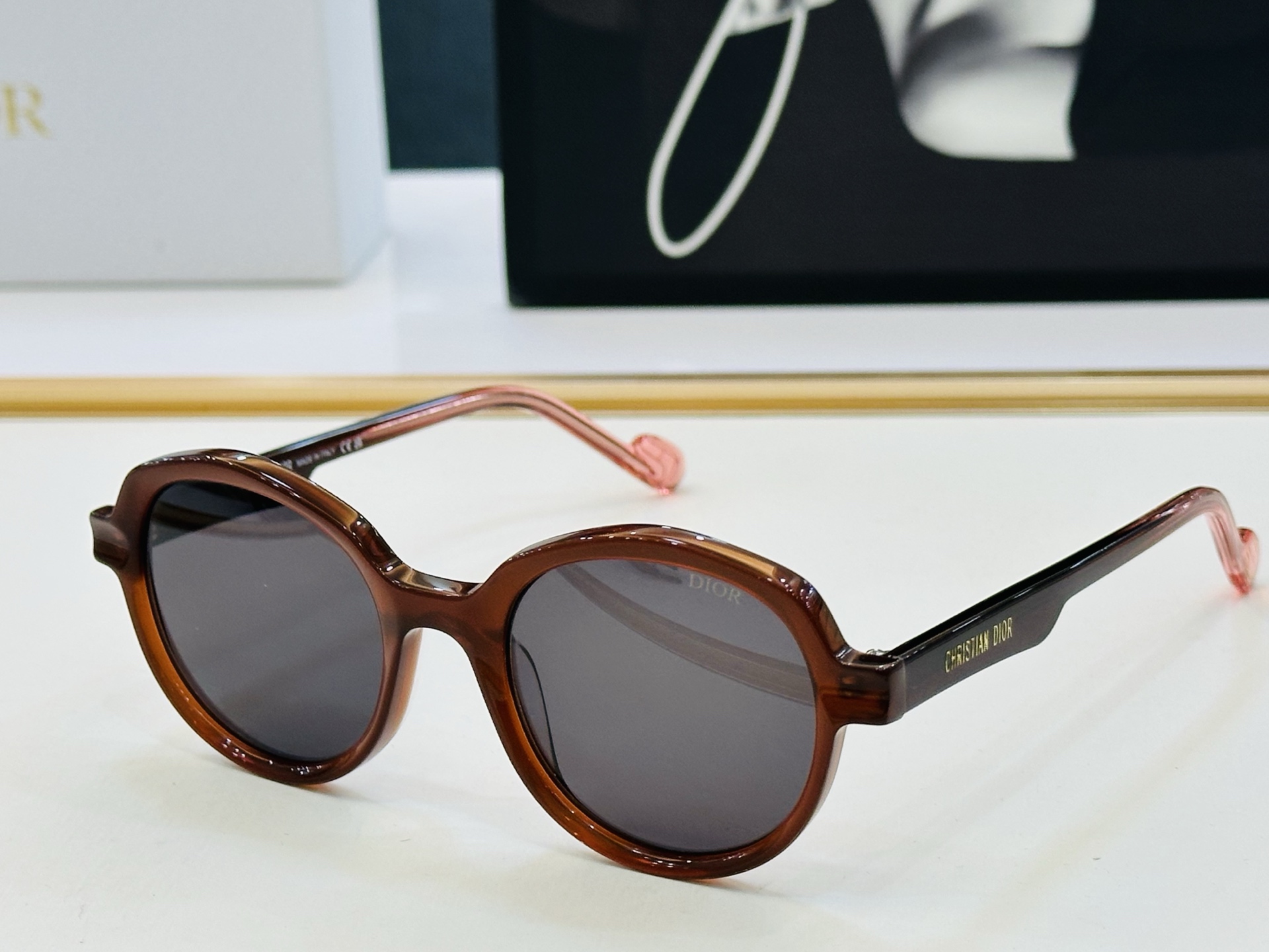 推荐 Dio* 迪家 S71 Size：53口19-145 时尚达人超爱💞 Z时尚百搭 太阳镜