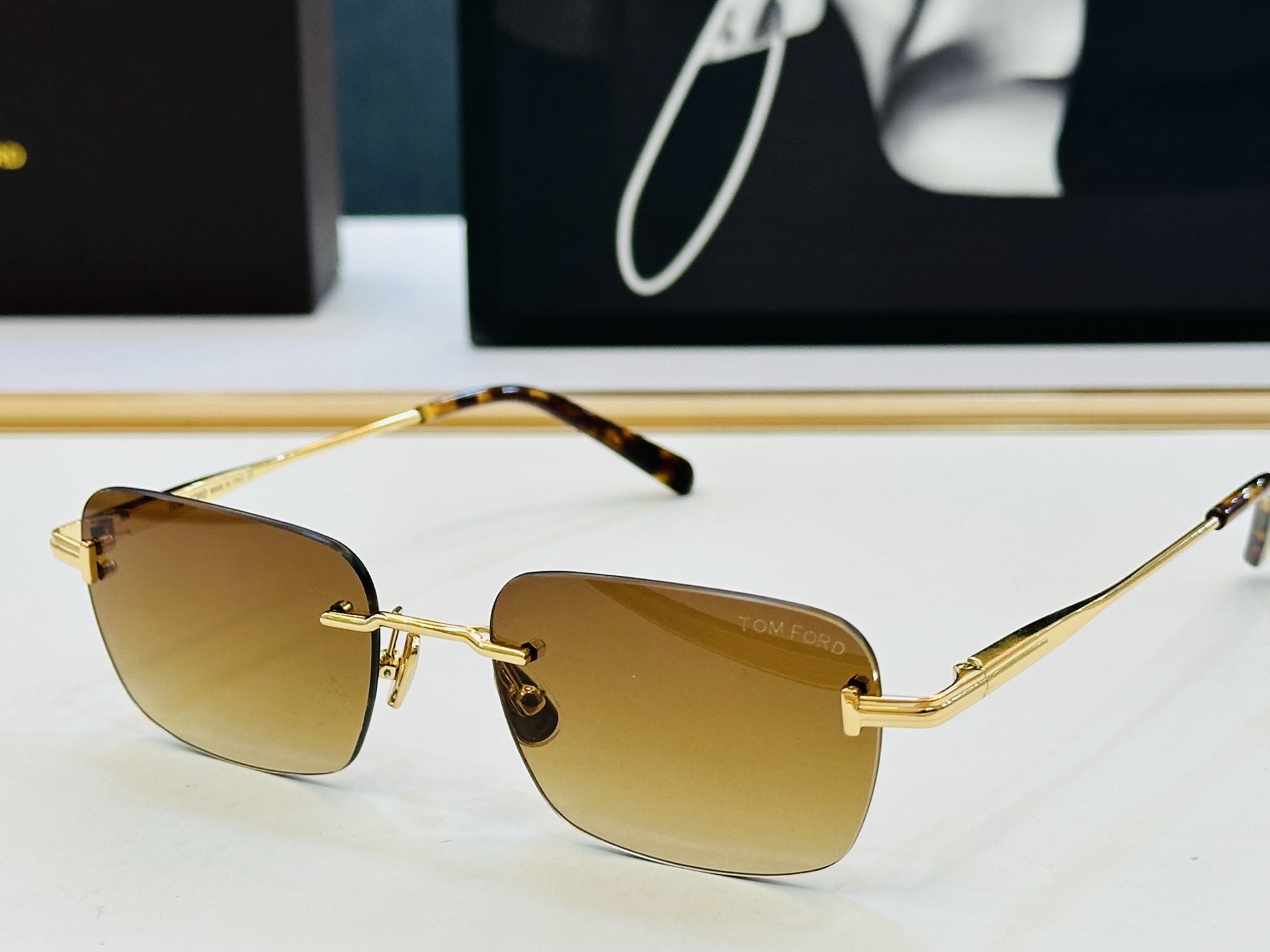 🎉TOM FOR*🎉汤姆家 Model: FT1354 Size：54口18-145 时尚框 👓 C时尚