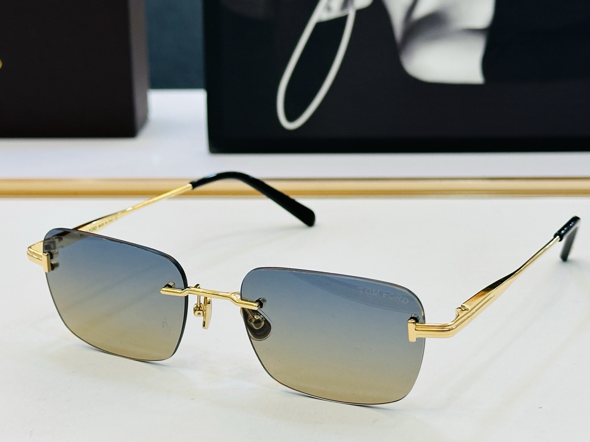 🎉TOM FOR*🎉汤姆家 Model: FT1354 Size：54口18-145 时尚框 👓 C时尚