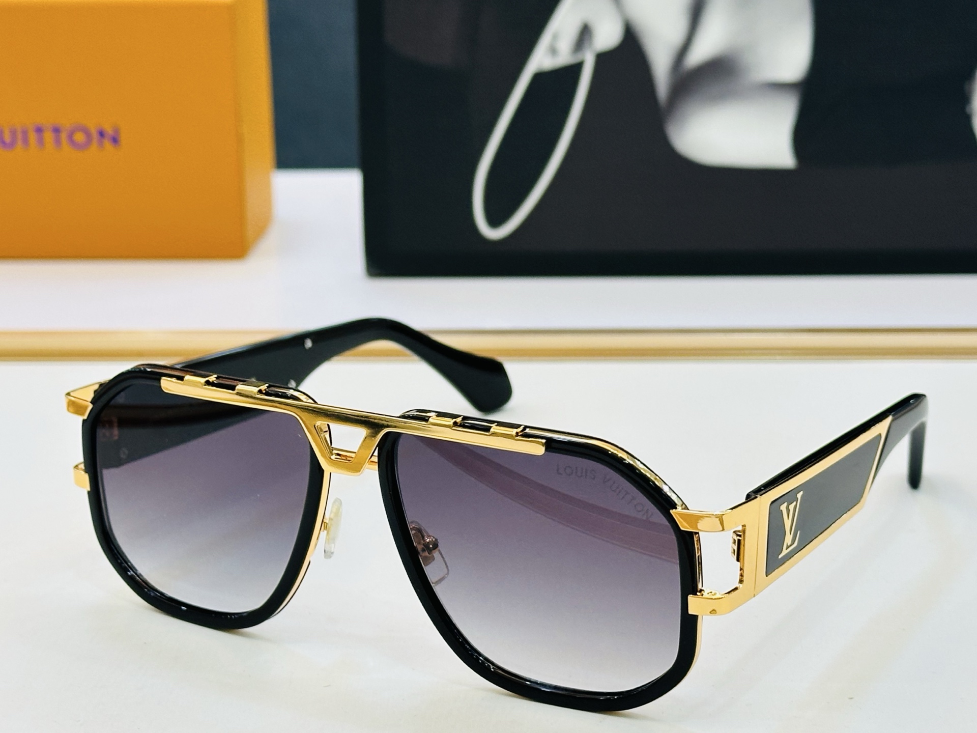 路易家 🎩Z1657LU Size：57口17-145 充满活力的 展现独特个性🌟展现大气的你 J高品质