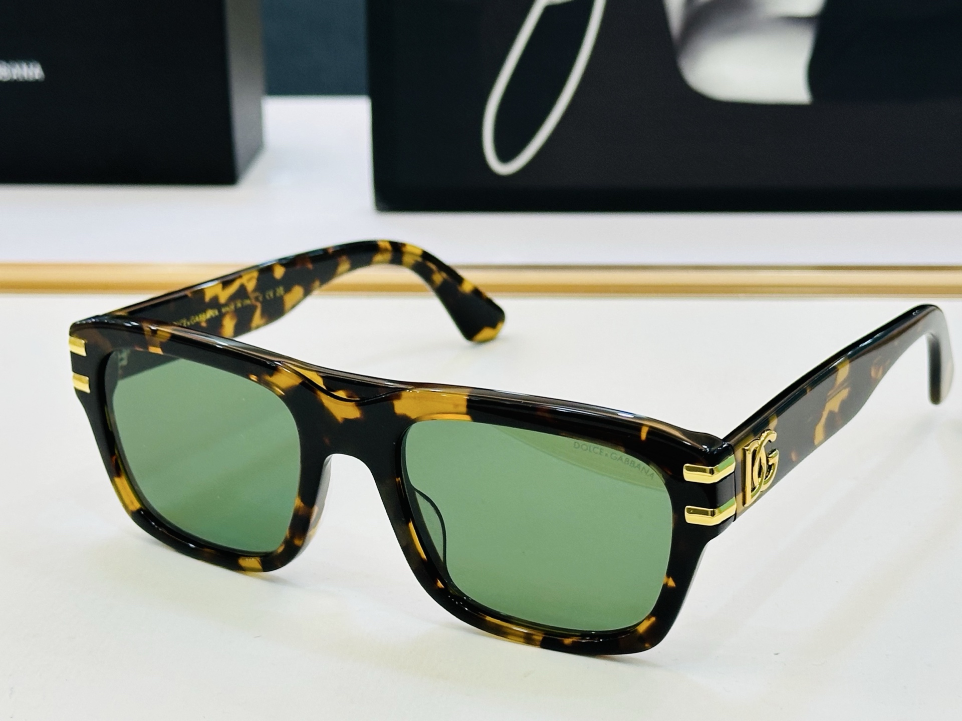 🆕 官网款 🔺DOLCE&GABBAN*🔻DG4496 Size：55口21-145 新颖独特🔝🔝b美艳