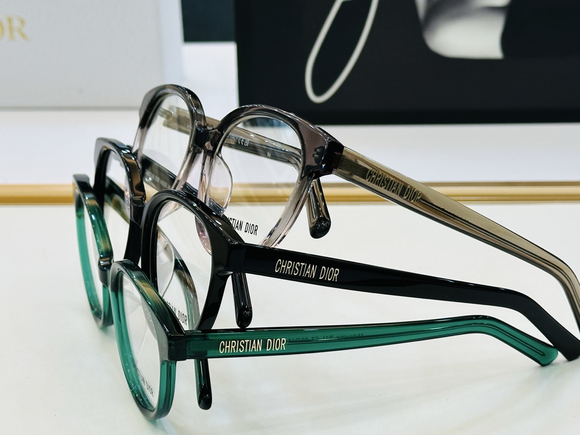 推荐 Dio* 迪家 R11 Size：50口18-145 时尚达人超爱💞 Z时尚百搭 配光架