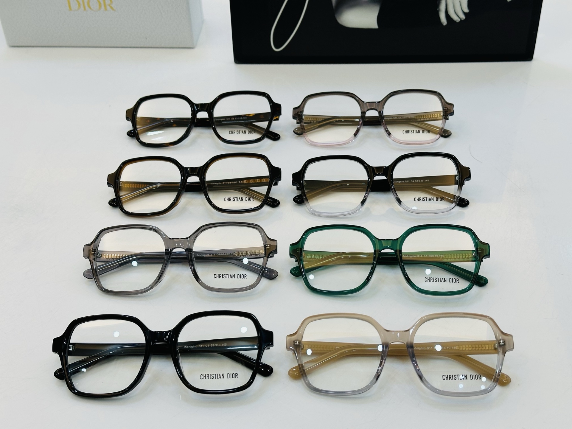 推荐 Dio* 迪家 S11 Size：53口19-145 时尚达人超爱💞 Z时尚百搭 配光架