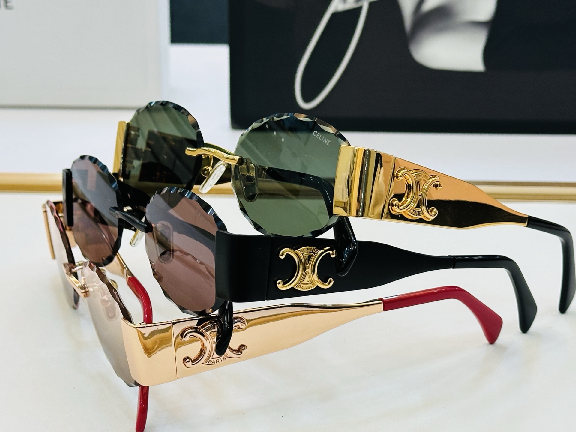 【CELINE】赛琳 CL1865LU Size：58口17-145 一直热销的款式 欧美风 光泽度好 