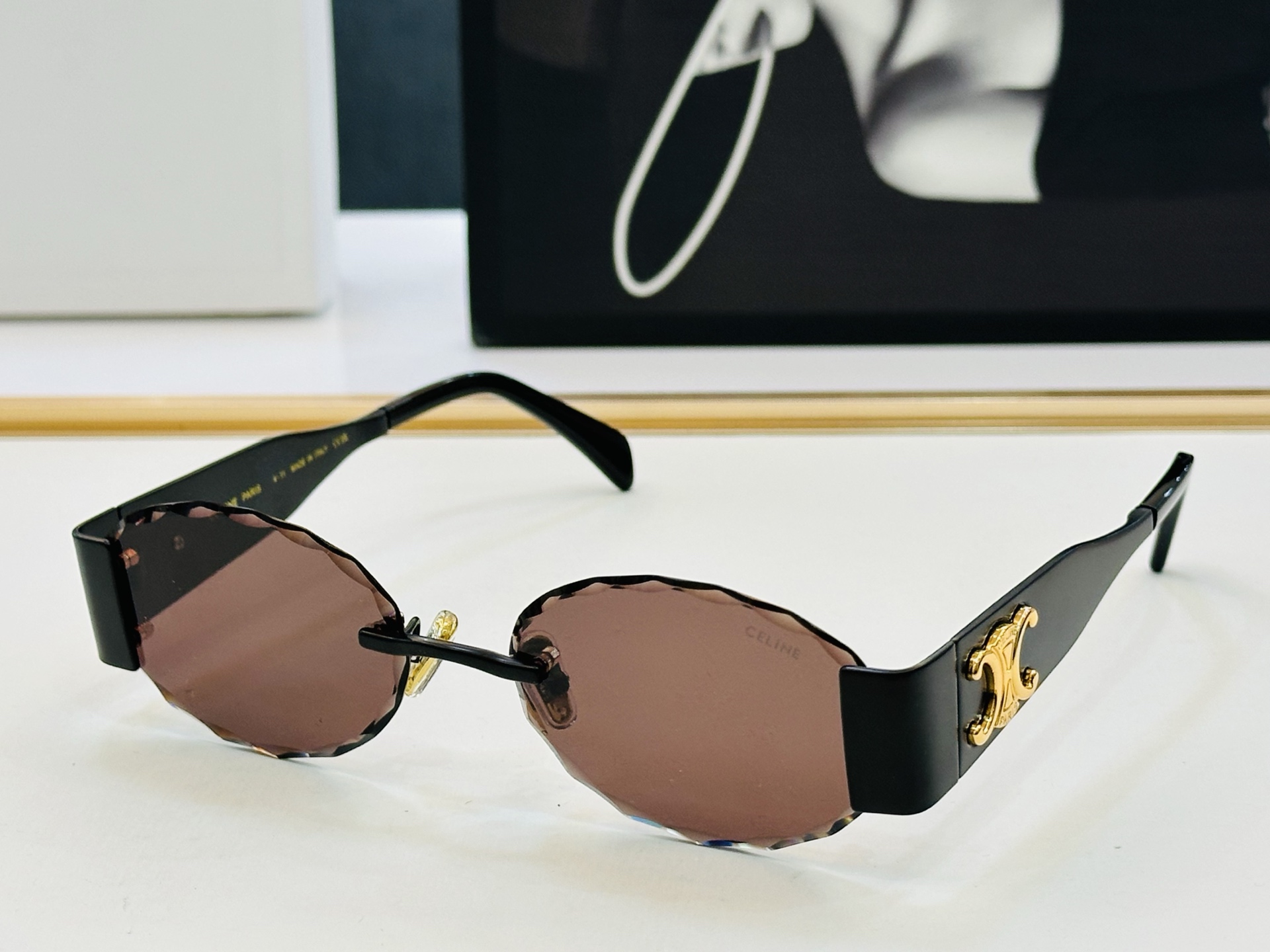 【CELINE】赛琳 CL1865LU Size：58口17-145 一直热销的款式 欧美风 光泽度好 