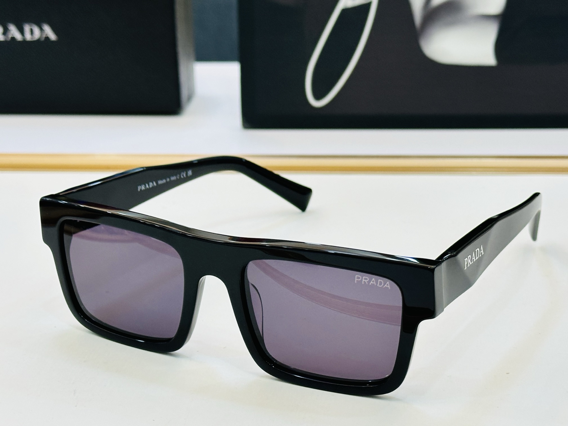 🔺PRAD*🔻普家 PR19W Size：52口21-145 眼镜系列堪称精湛制作 彰显独特个 C最新推