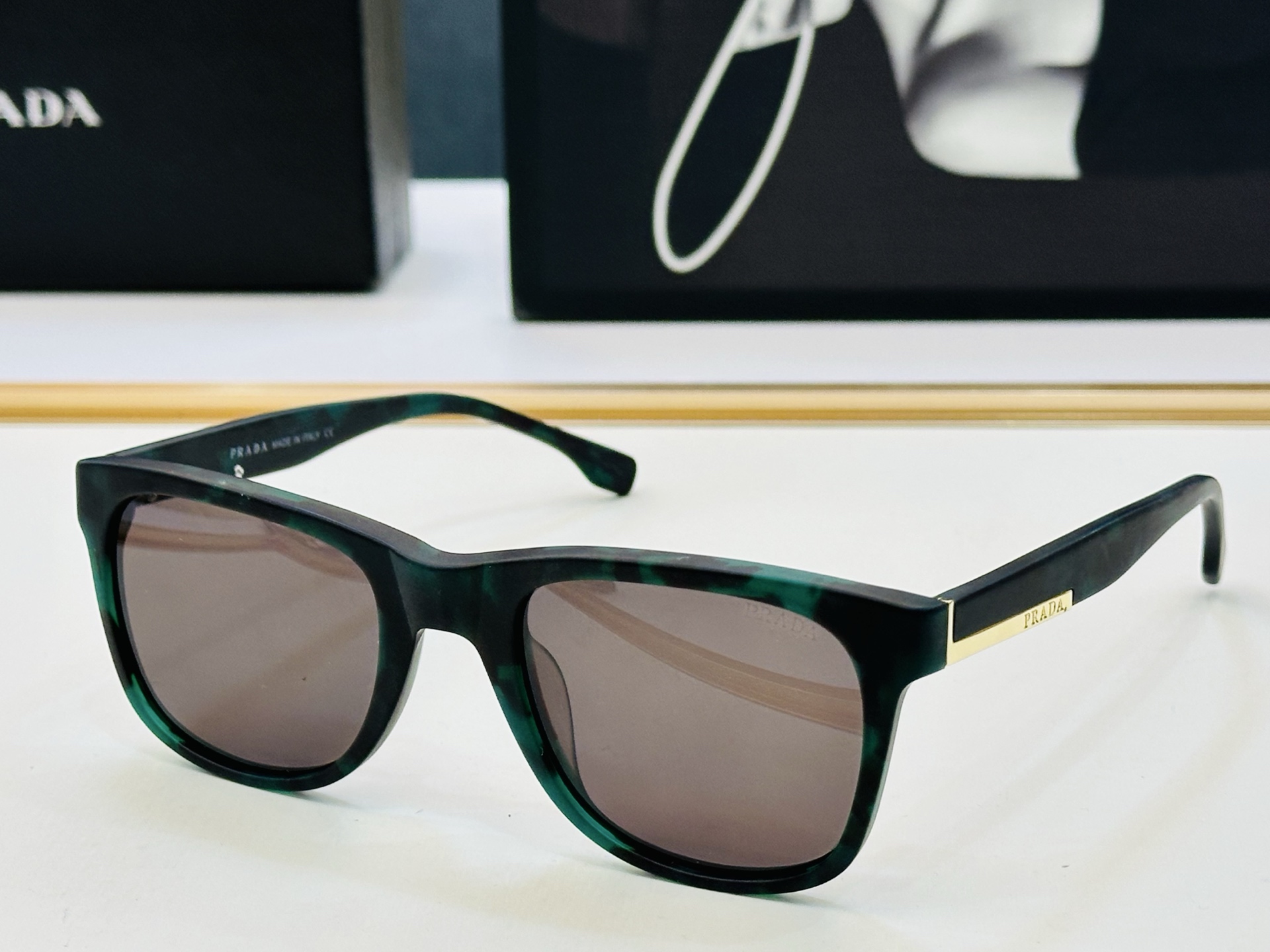 🔺PRAD*🔻普家 PR36NS Size：52口23-145 眼镜系列堪称精湛制作 彰显独特个 C最新
