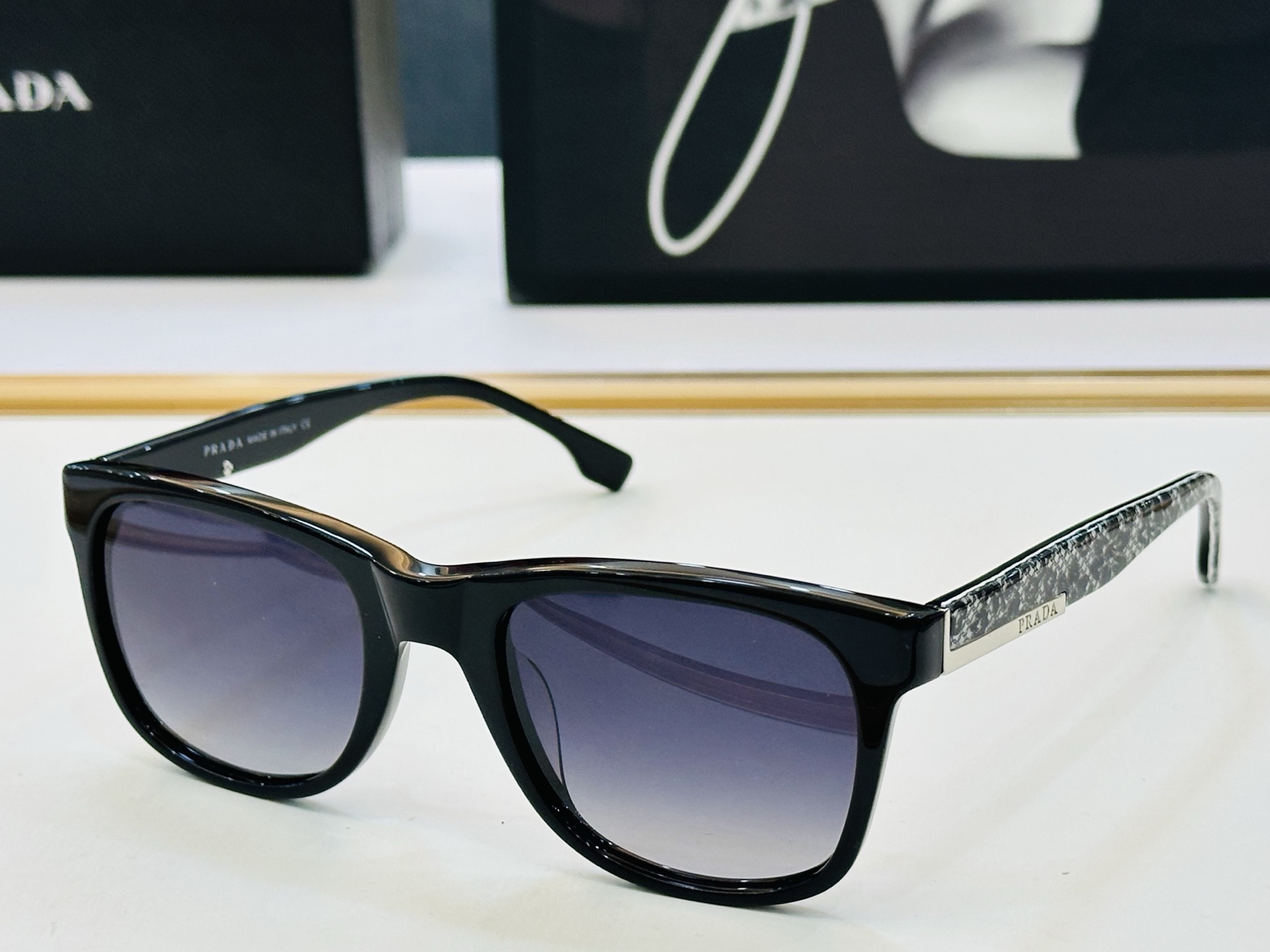 🔺PRAD*🔻普家 PR36NS Size：52口23-145 眼镜系列堪称精湛制作 彰显独特个 C最新