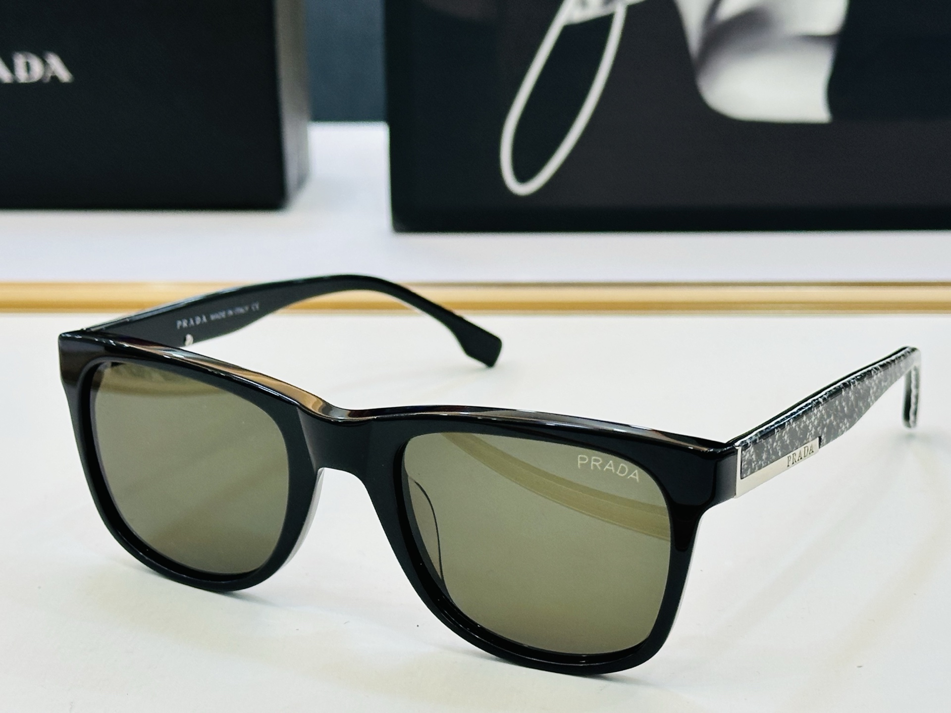 🔺PRAD*🔻普家 PR36NS Size：52口23-145 眼镜系列堪称精湛制作 彰显独特个 C最新