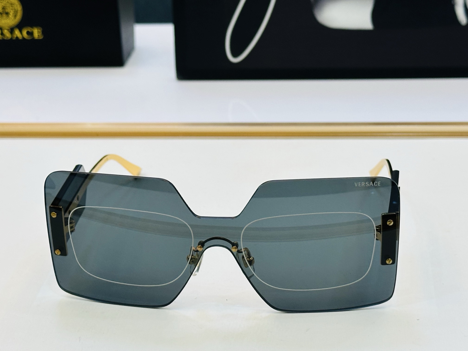 市面最高版本 范思家 VE2277 👍 Size ：146口0-142 😎真心美的让人非常非常心动 bm