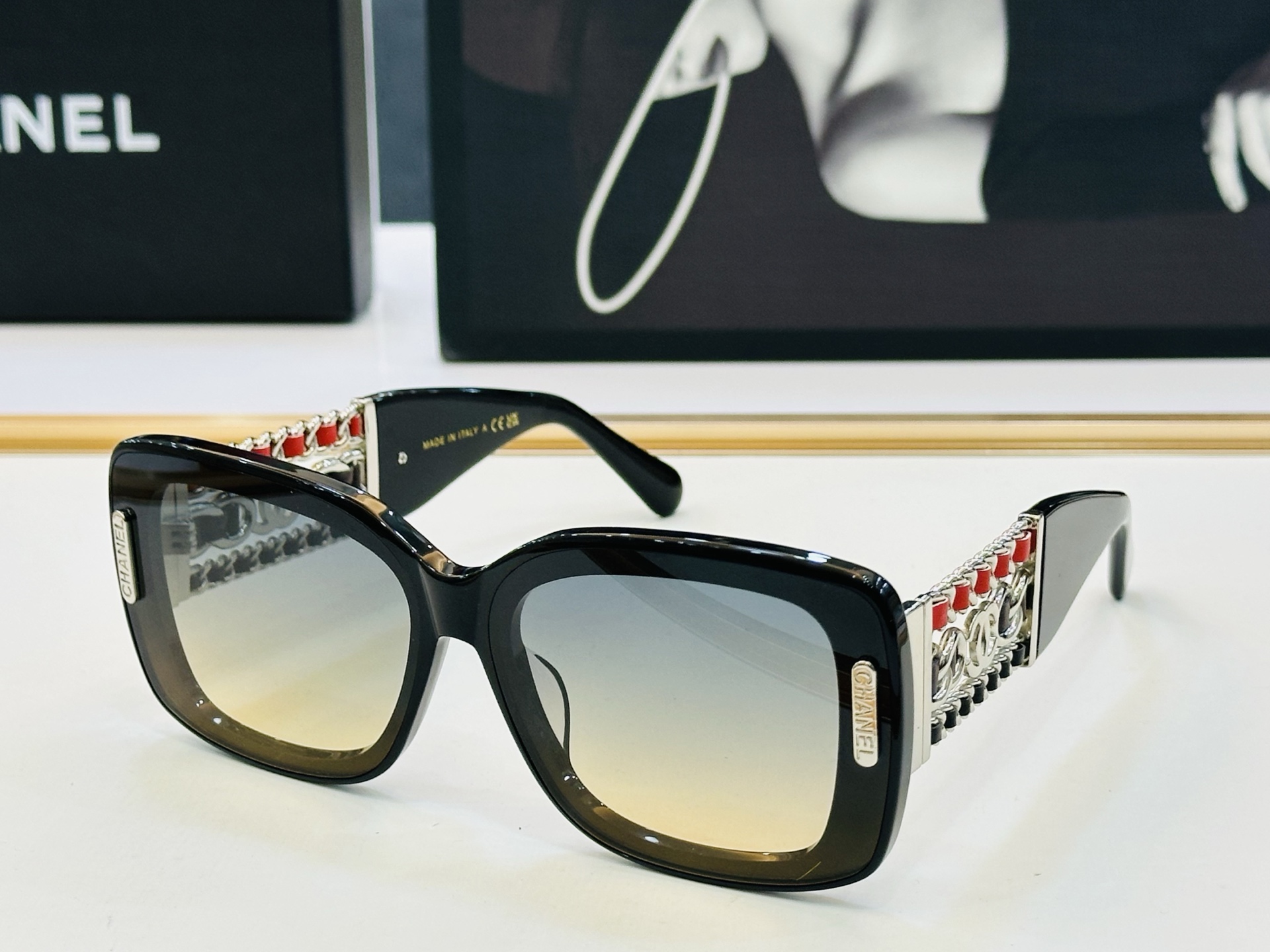 【CHANE*/香家】MODEL:CH1917 Size：54口19-145 独特设计 bm适合各种脸型