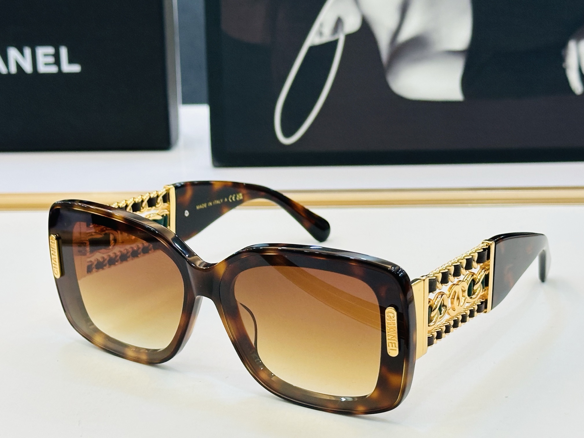 【CHANE*/香家】MODEL:CH1917 Size：54口19-145 独特设计 bm适合各种脸型