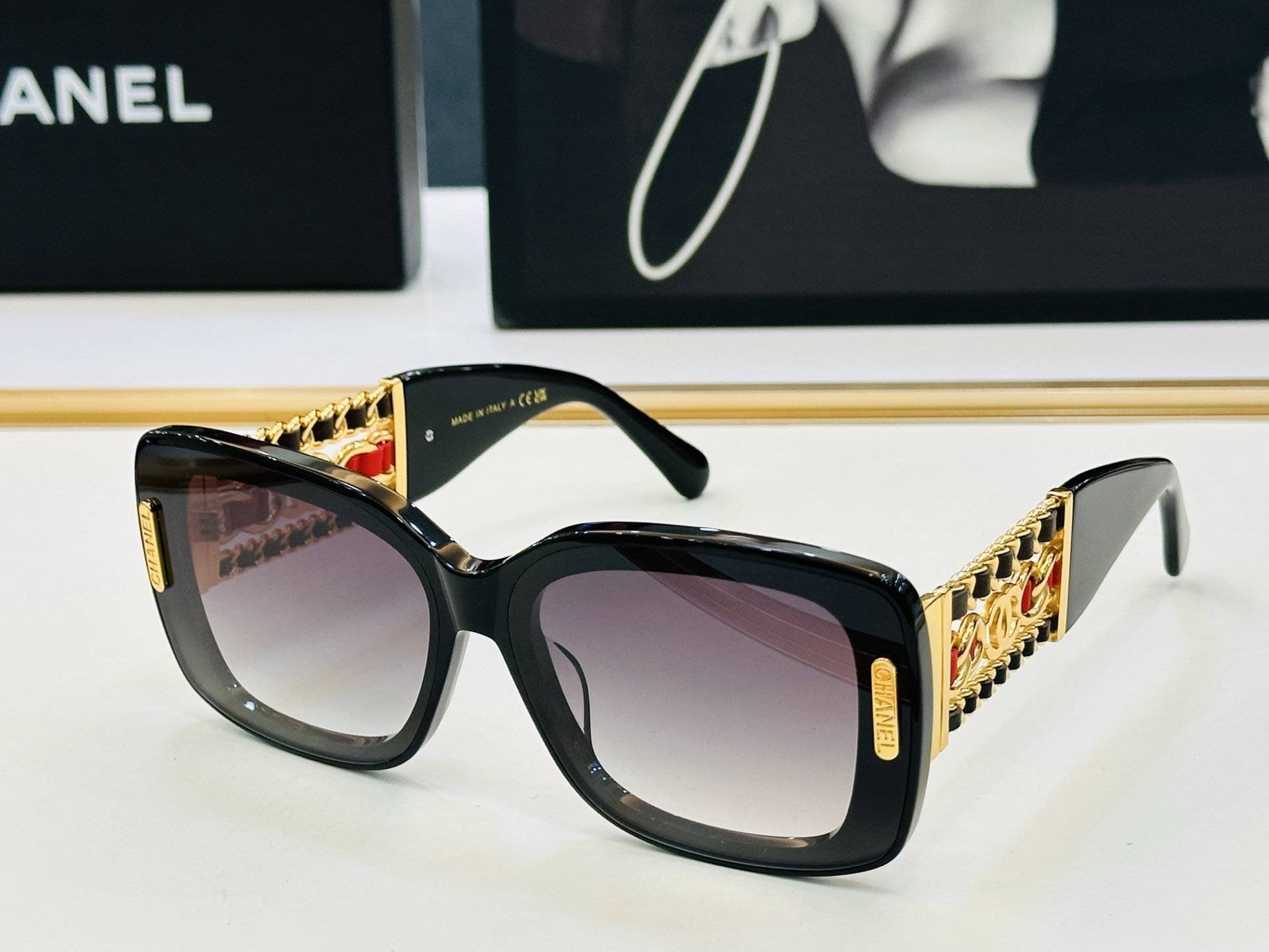 【CHANE*/香家】MODEL:CH1917 Size：54口19-145 独特设计 bm适合各种脸型