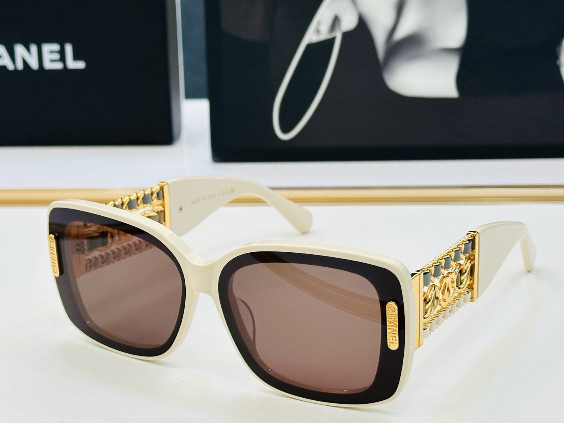 【CHANE*/香家】MODEL:CH1917 Size：54口19-145 独特设计 bm适合各种脸型