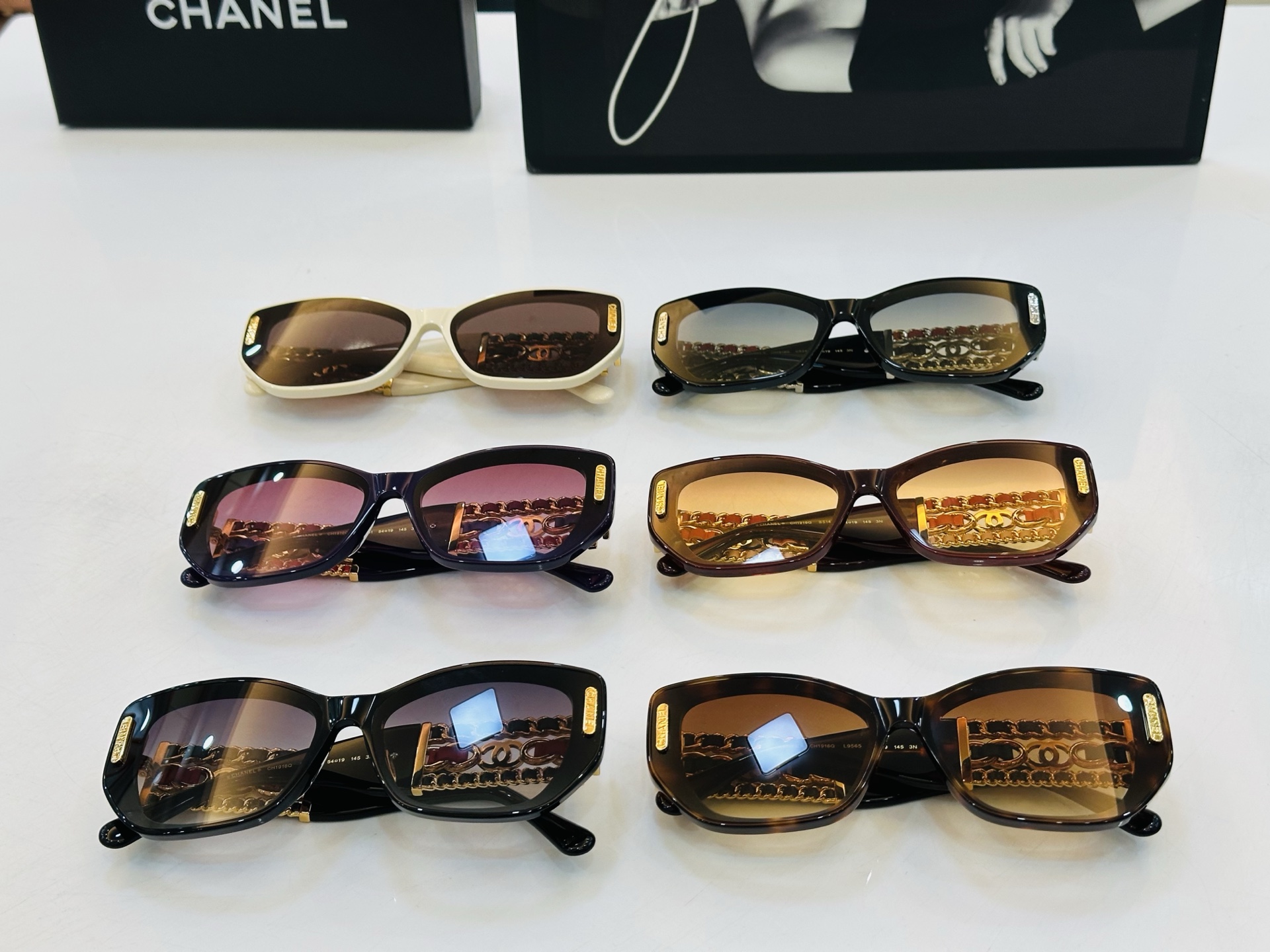 【CHANE*/香家】MODEL:CH1916 Size：54口19-145 独特设计 bm适合各种脸型