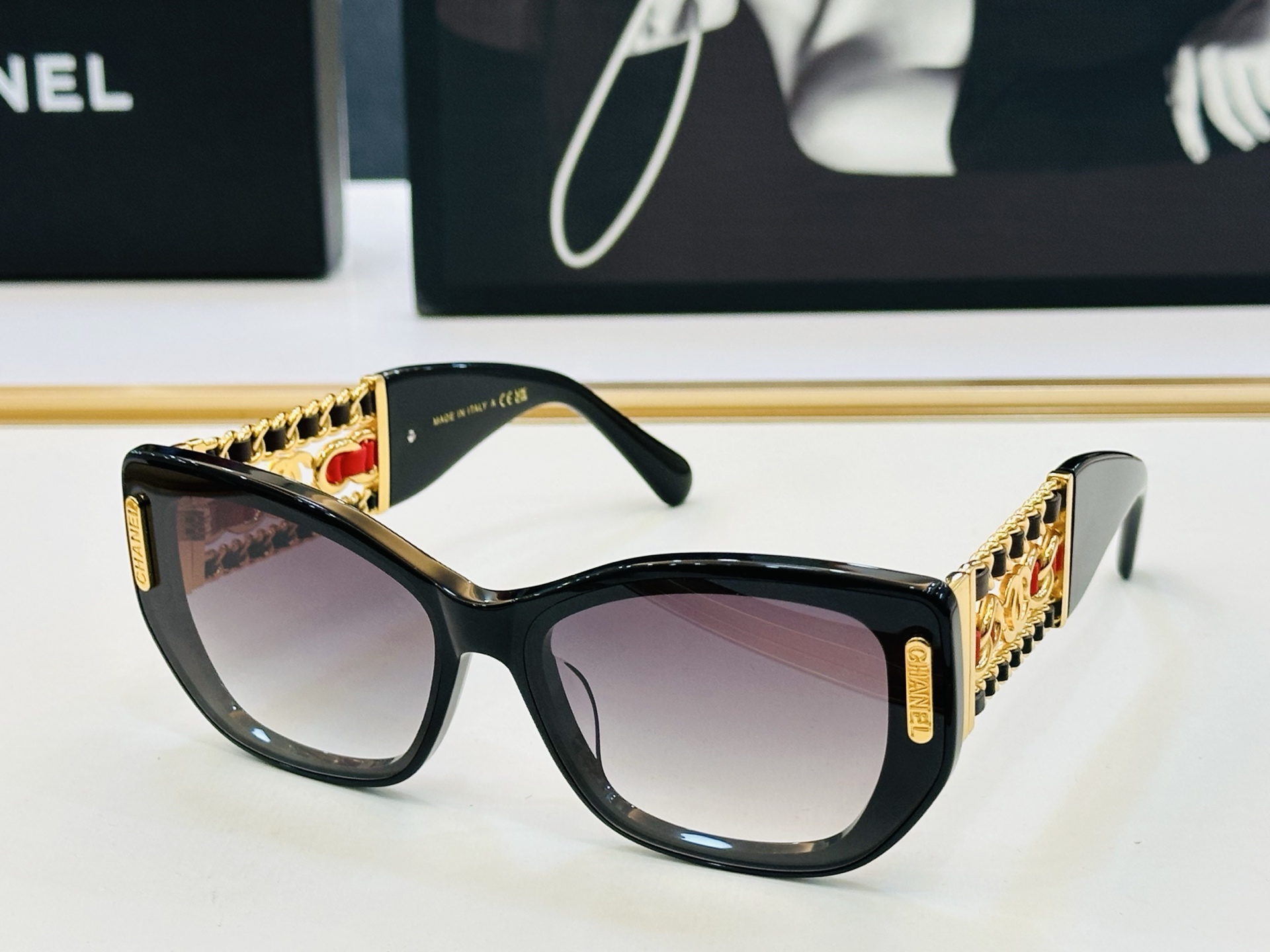 【CHANE*/香家】MODEL:CH1916 Size：54口19-145 独特设计 bm适合各种脸型