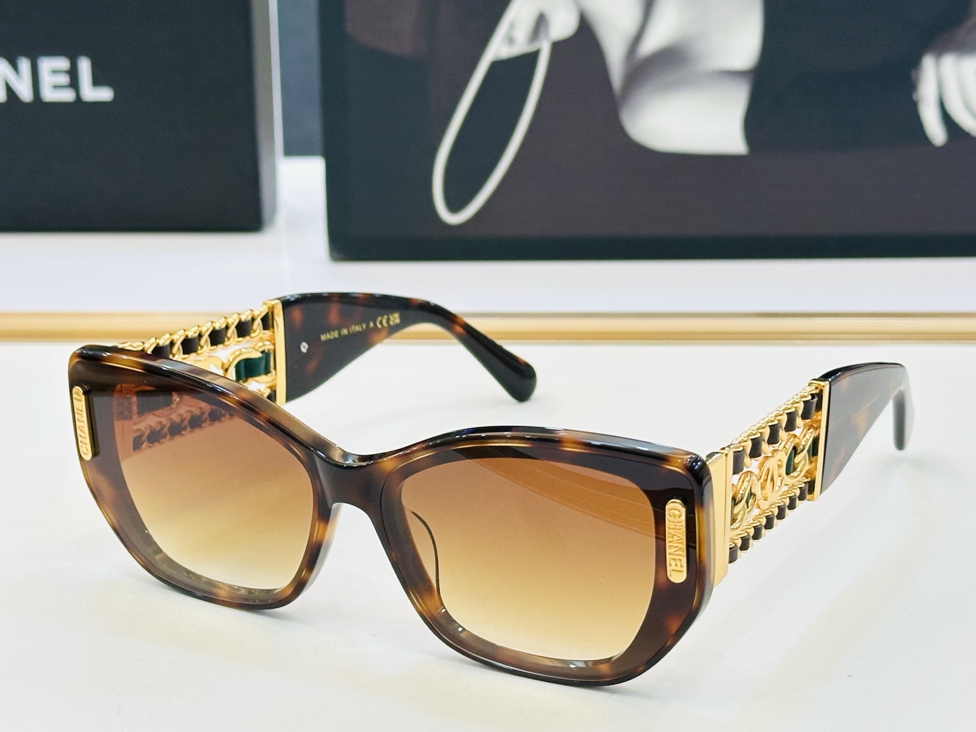 【CHANE*/香家】MODEL:CH1916 Size：54口19-145 独特设计 bm适合各种脸型