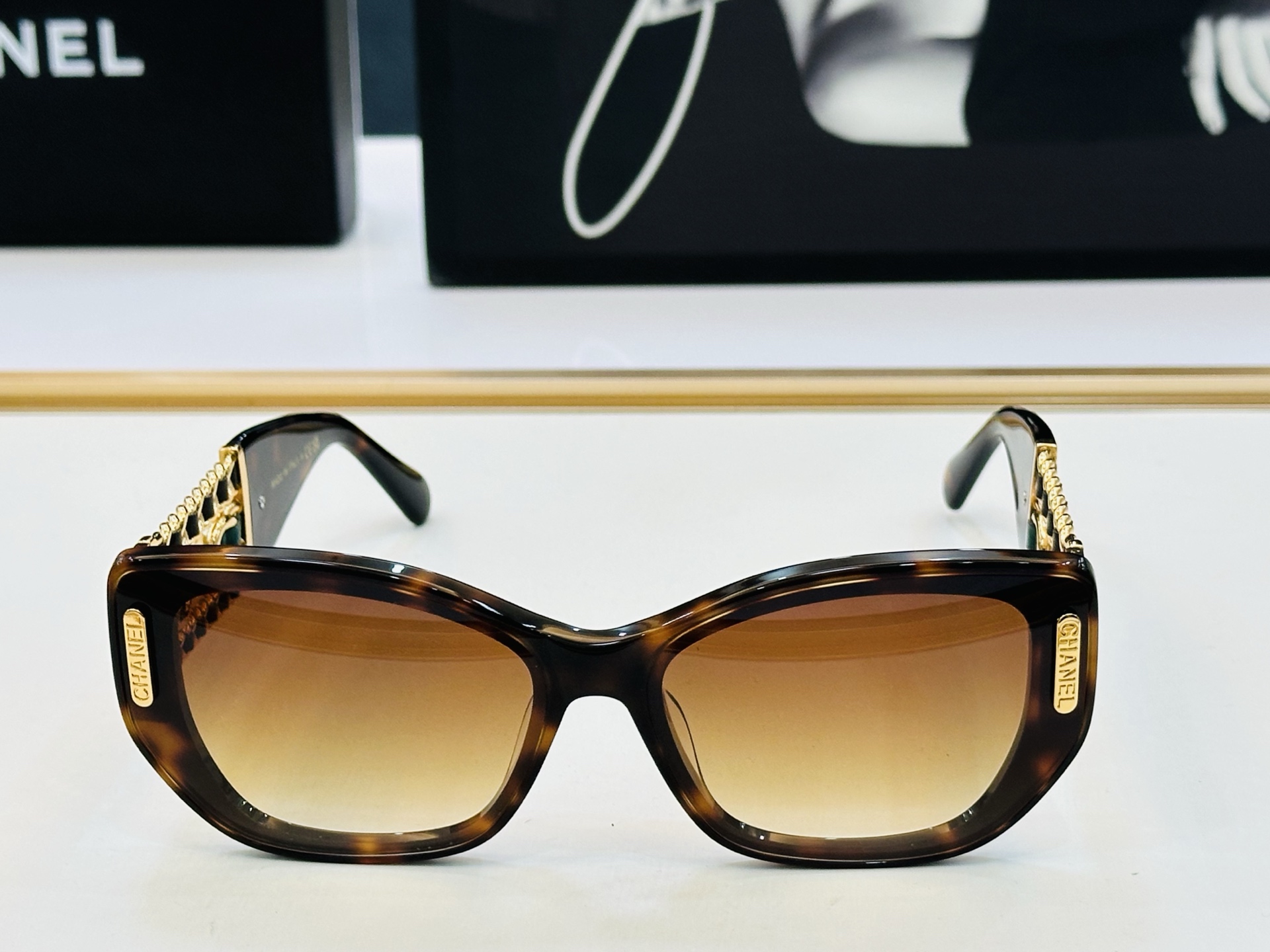 【CHANE*/香家】MODEL:CH1916 Size：54口19-145 独特设计 bm适合各种脸型