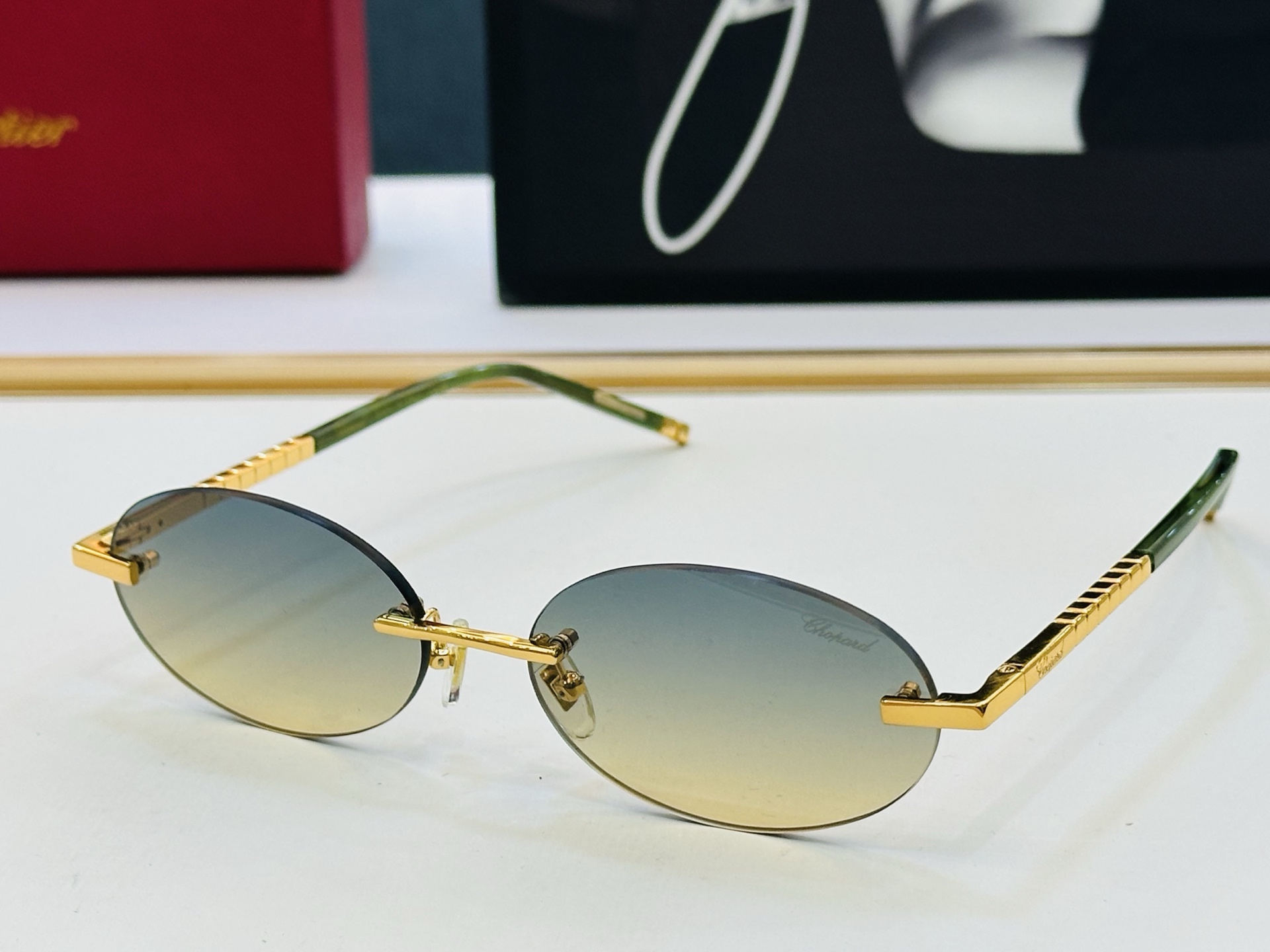Cartie* 卡家 太阳镜 08MZ Size：58口17-145 电镀工艺精湛气质十足！D男女同款