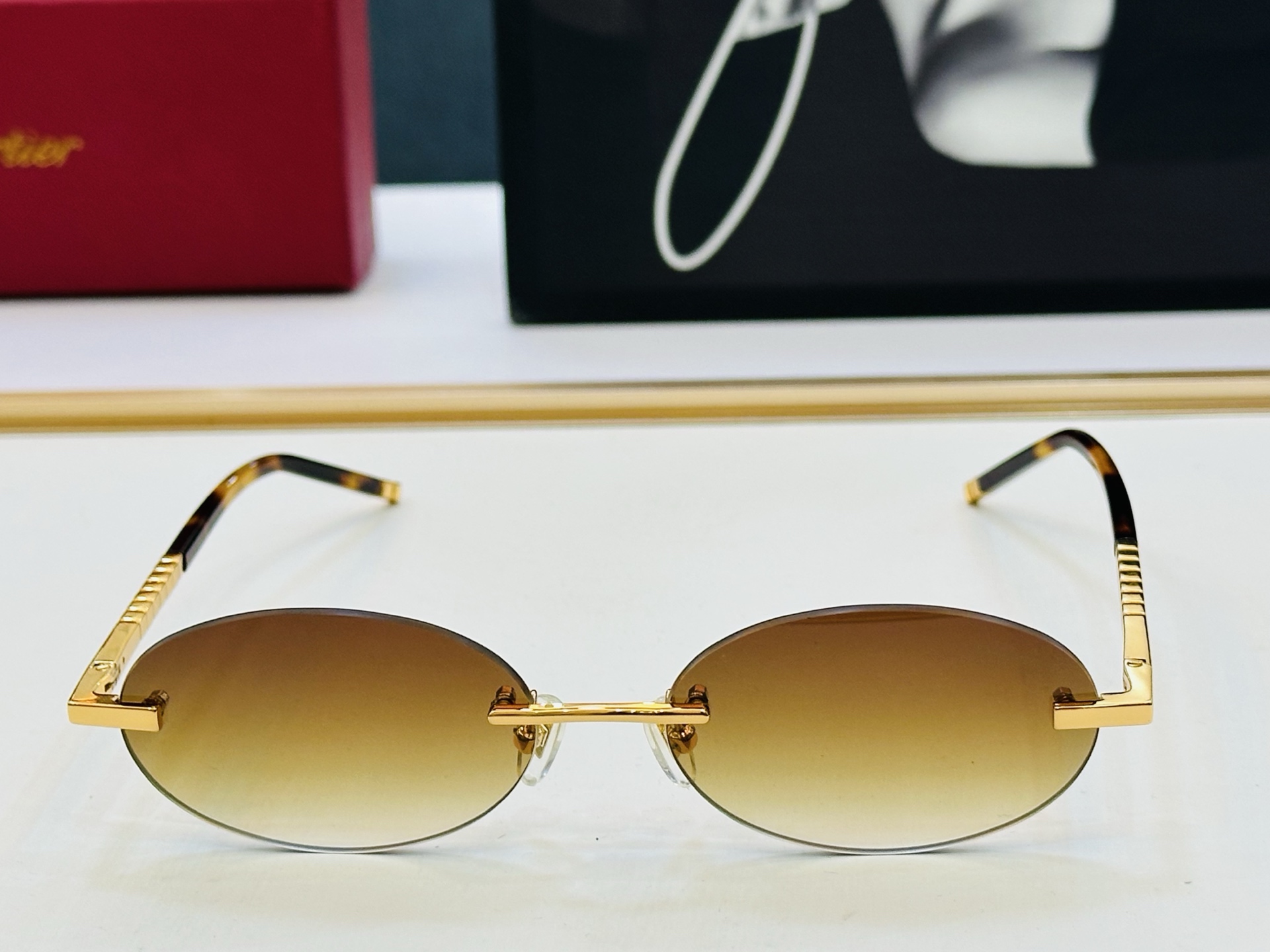 Cartie* 卡家 太阳镜 08MZ Size：58口17-145 电镀工艺精湛气质十足！D男女同款