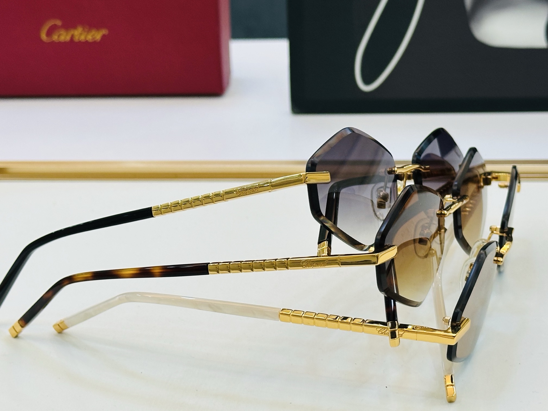 肖邦 🎩 VCH2010 Size：58口17-145 充满活力的 展现独特个性🌟展现大气的你 D高品质