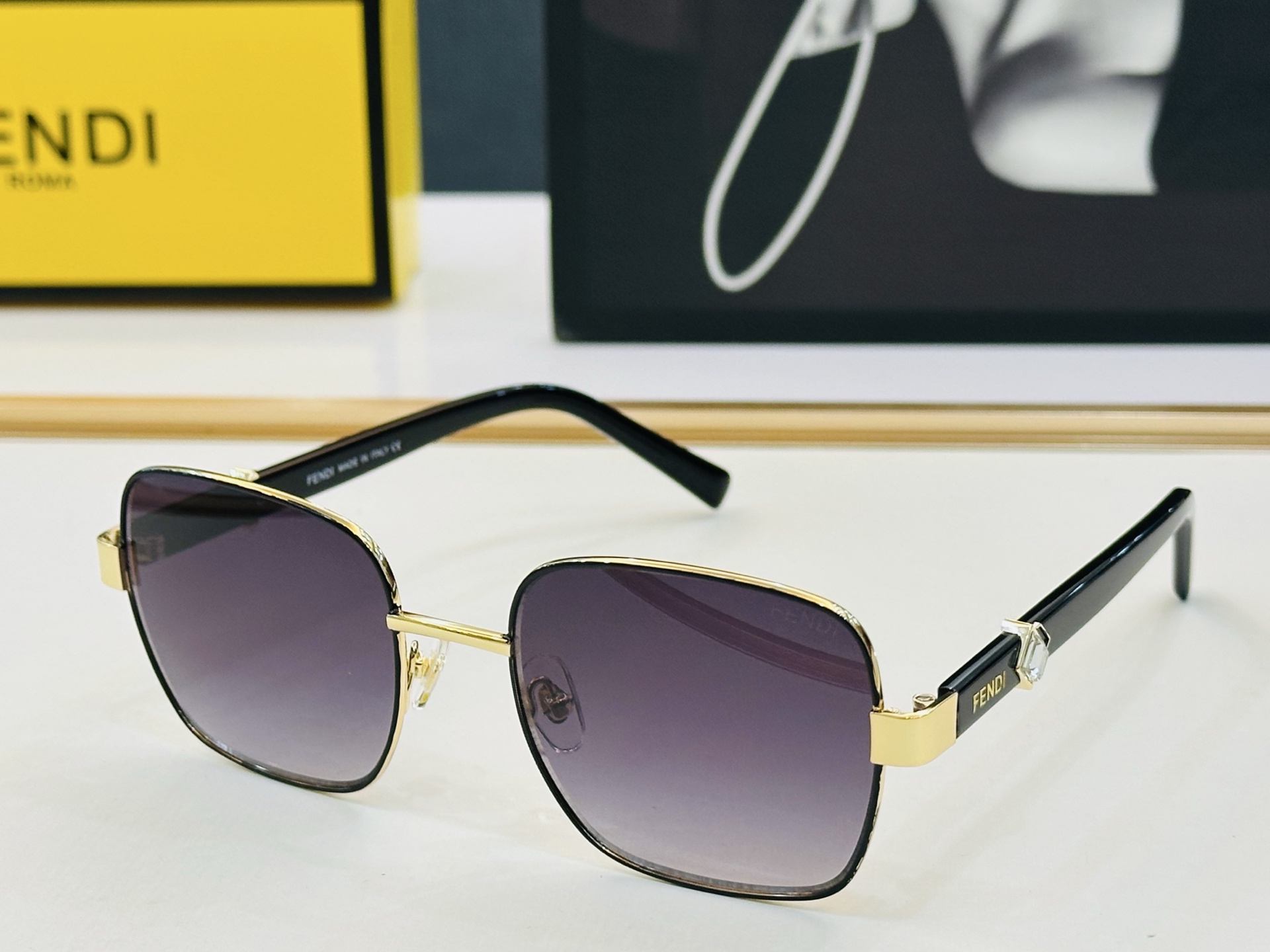 。新款FEND* TF1081 Size：53口19-140🎁芬家 😀👏时尚经典 L太阳镜