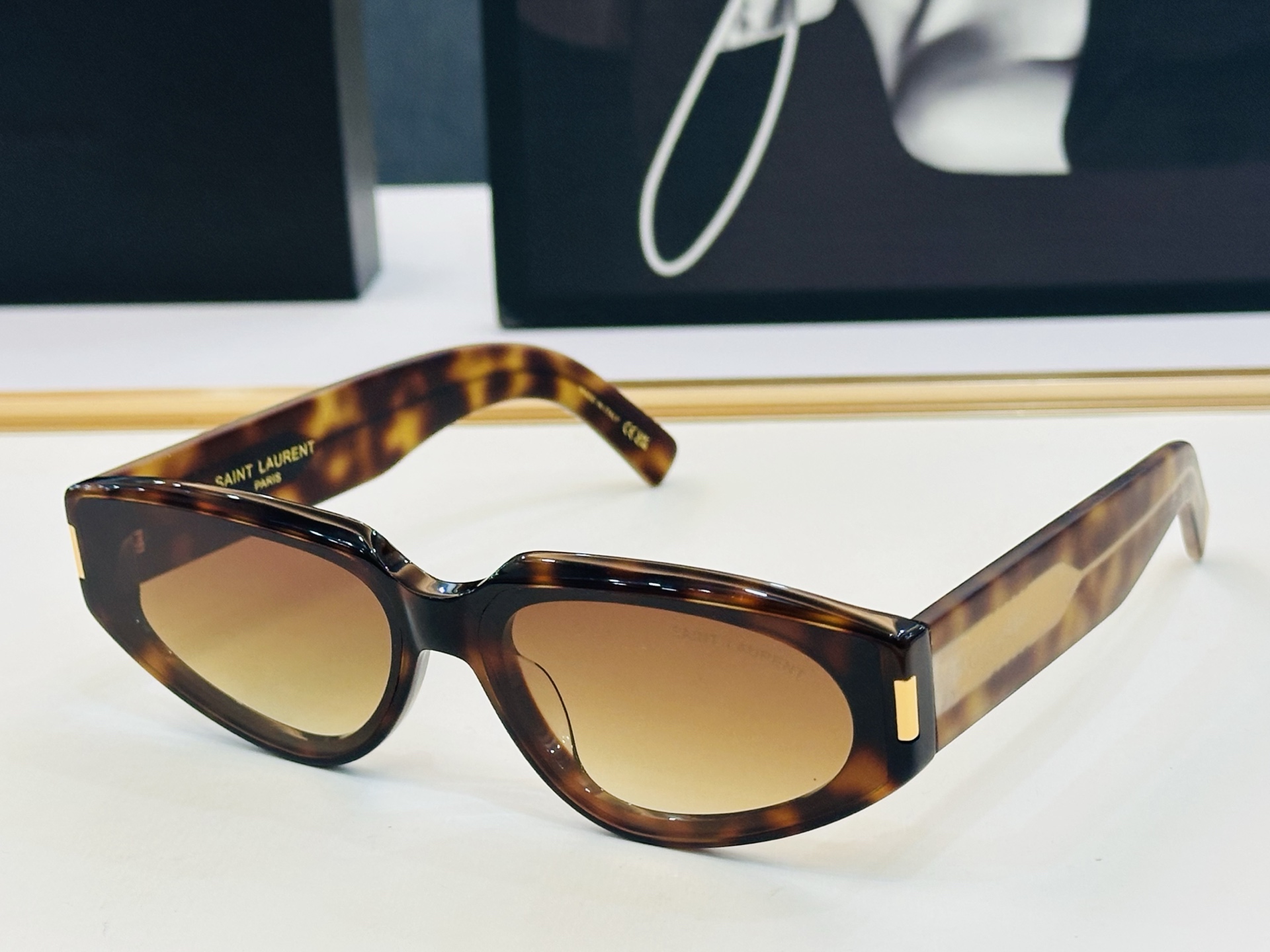 网红爆款 圣罗兰💫SL M247 💫Size：63口15-148 板材框设计 Y俏皮甜美质感超好