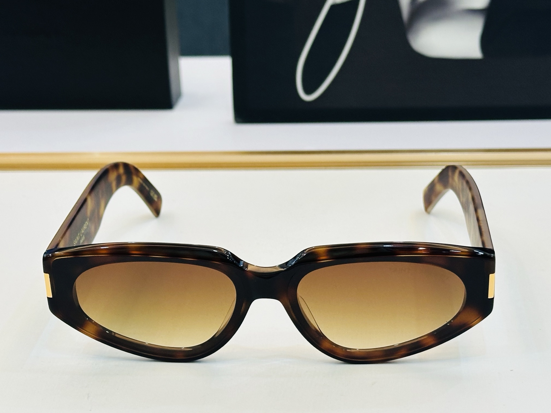 网红爆款 圣罗兰💫SL M247 💫Size：63口15-148 板材框设计 Y俏皮甜美质感超好