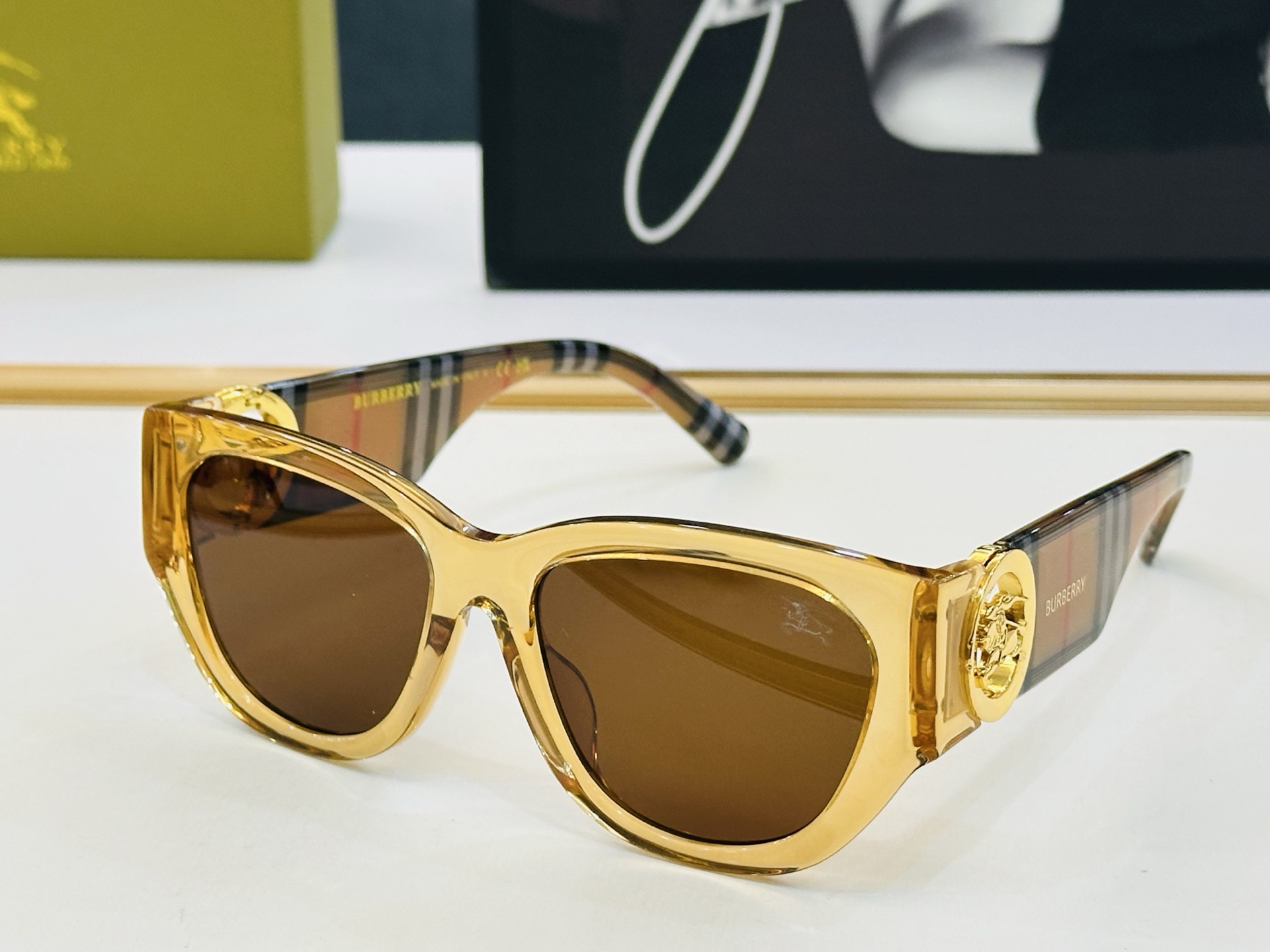 高品质✨BURBERR*✨ 巴家 BE6005 Size：56口16-145 女款太阳眼镜[得意]🌲🌲 