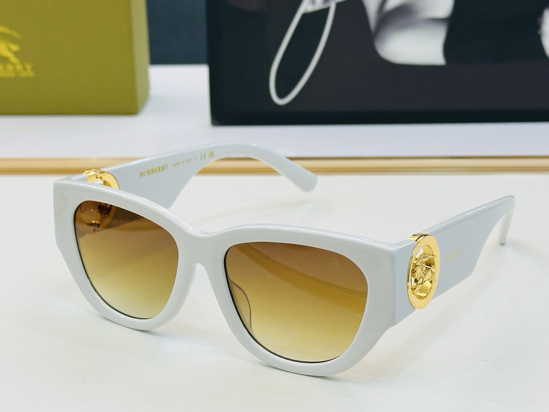 高品质✨BURBERR*✨ 巴家 BE6005 Size：56口16-145 女款太阳眼镜[得意]🌲🌲 