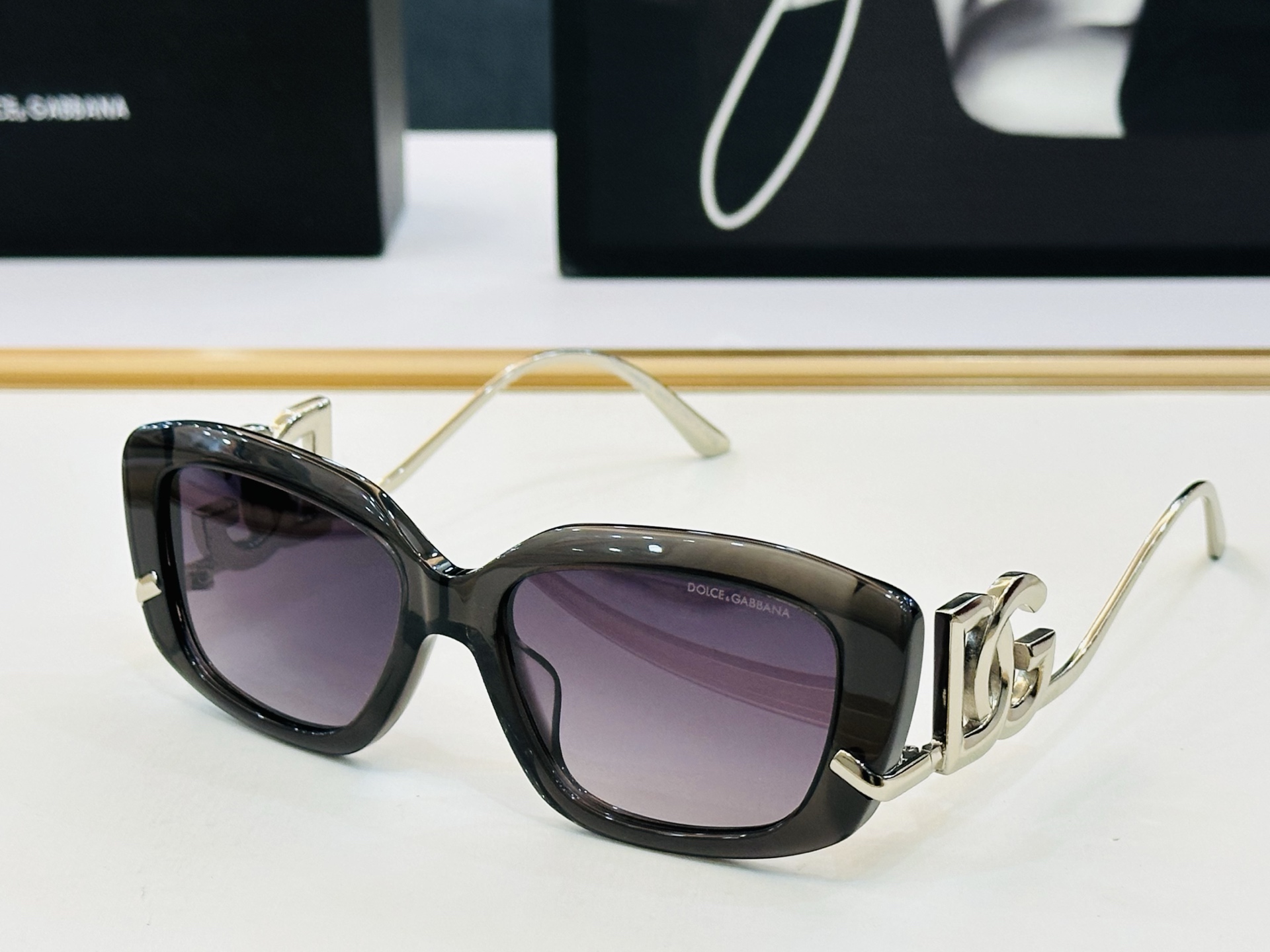 🆕 官网款 🔺DOLCE&GABBAN*🔻DG6697 Size：53口17-138 新颖独特🔝🔝b美艳